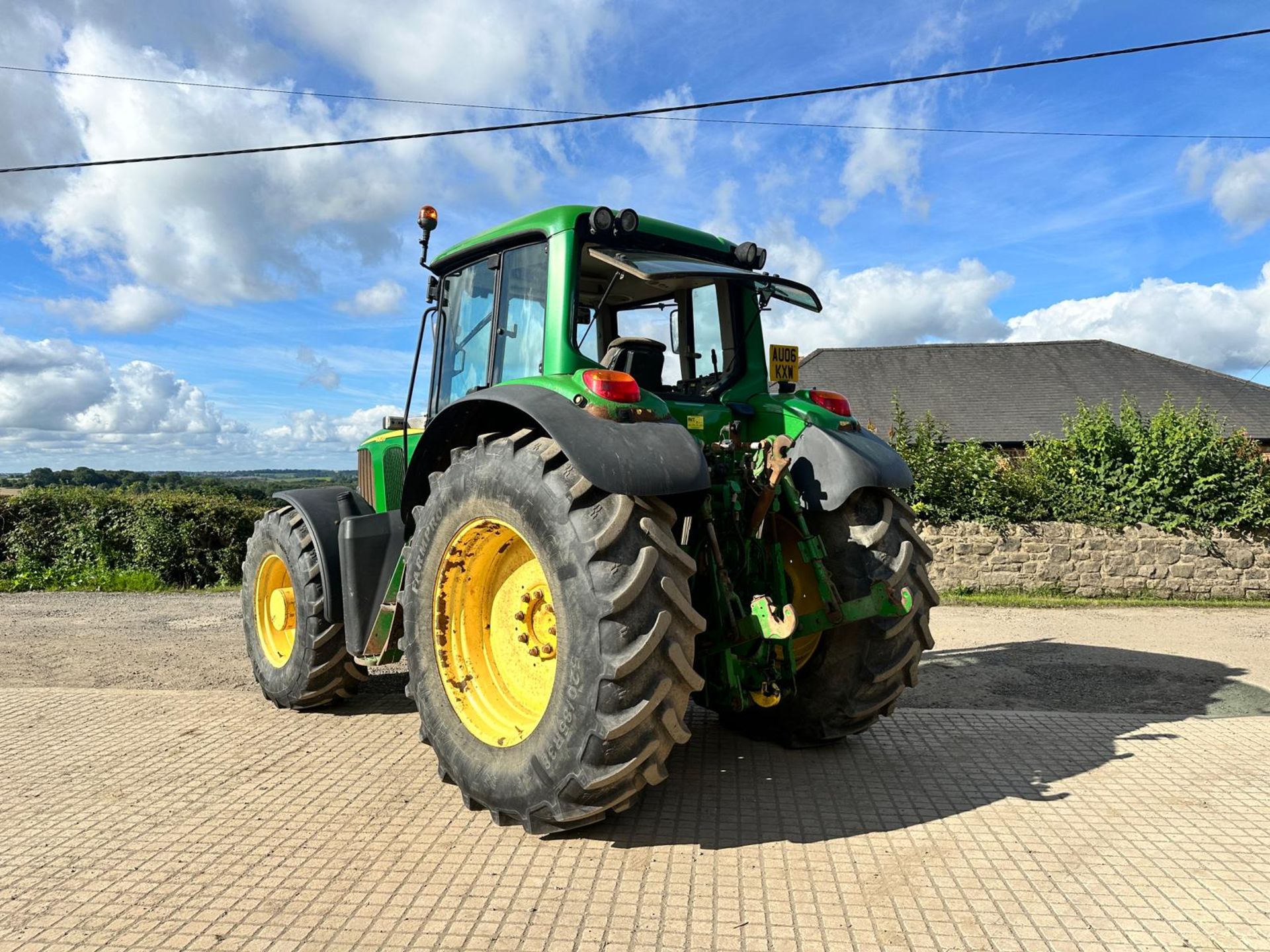 2006 JOHN DEERE 6820 135HP 4WD TRACTOR *PLUS VAT* - Image 4 of 25