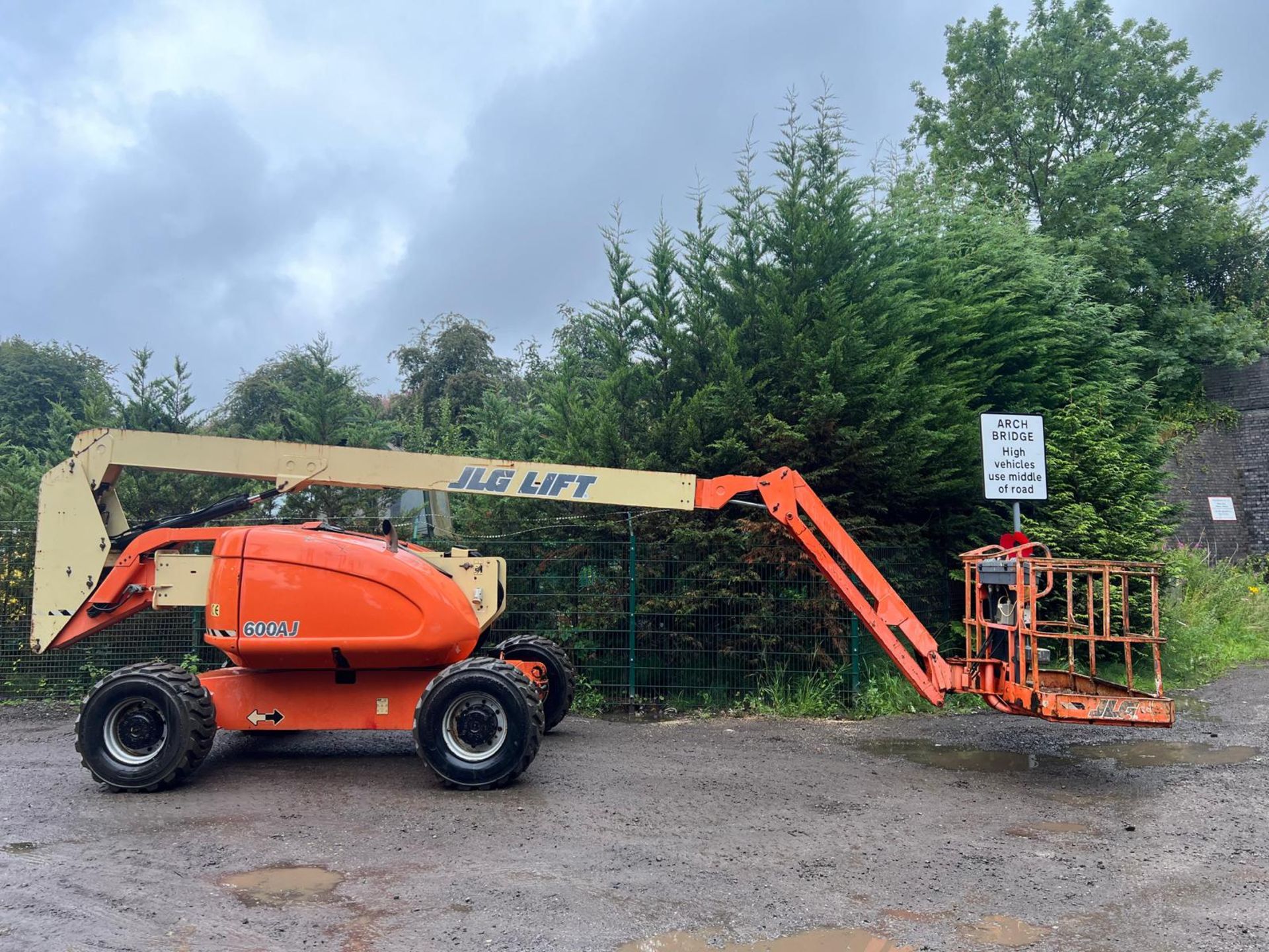 JLG 600 AJ BOOM LIFT 20 METER LIFT HEIGHT! 4x4 *PLUS VAT* - Image 4 of 24