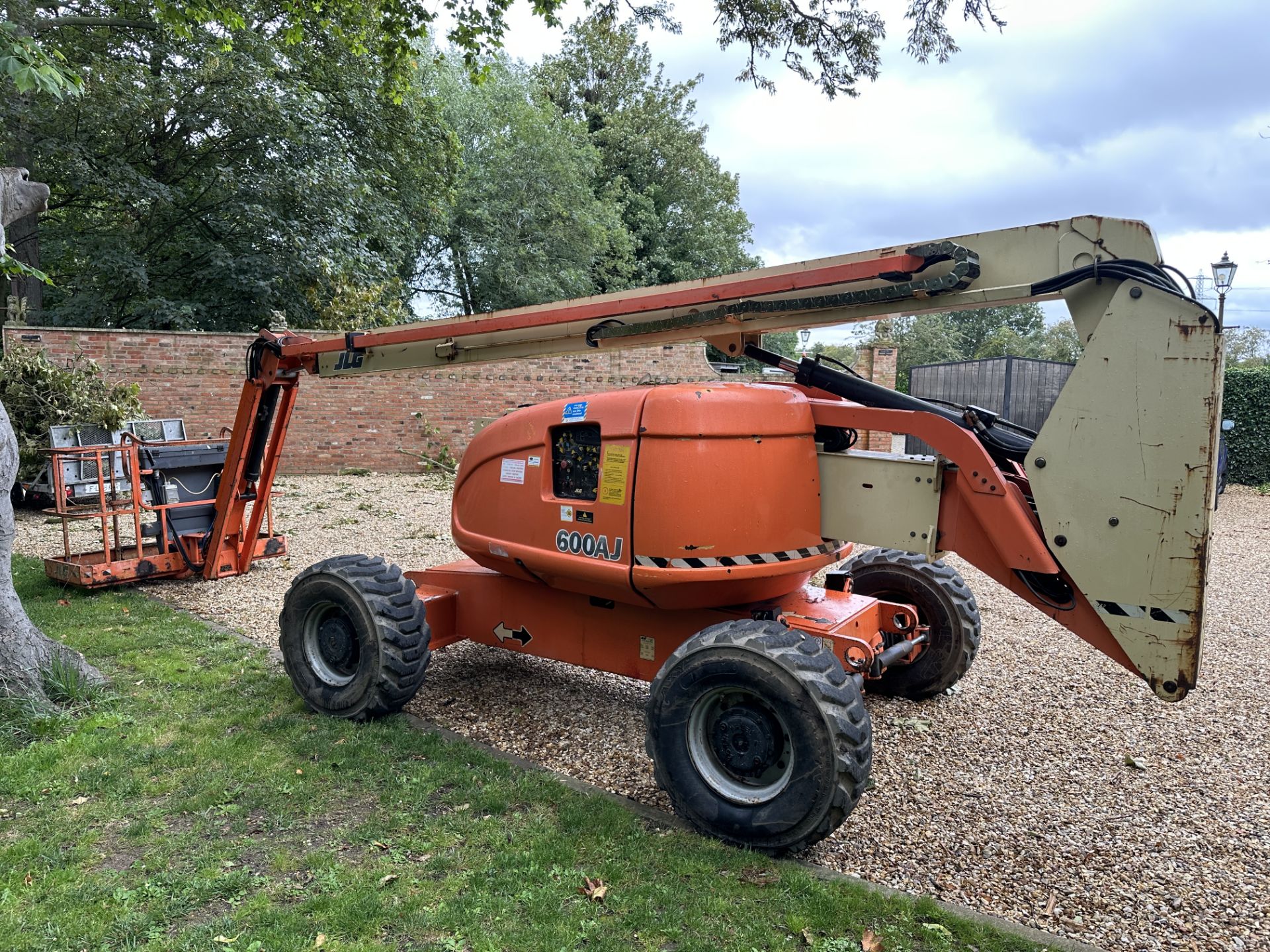 JLG 600 AJ BOOM LIFT 20 METER LIFT HEIGHT! 4x4 *PLUS VAT* - Image 19 of 24