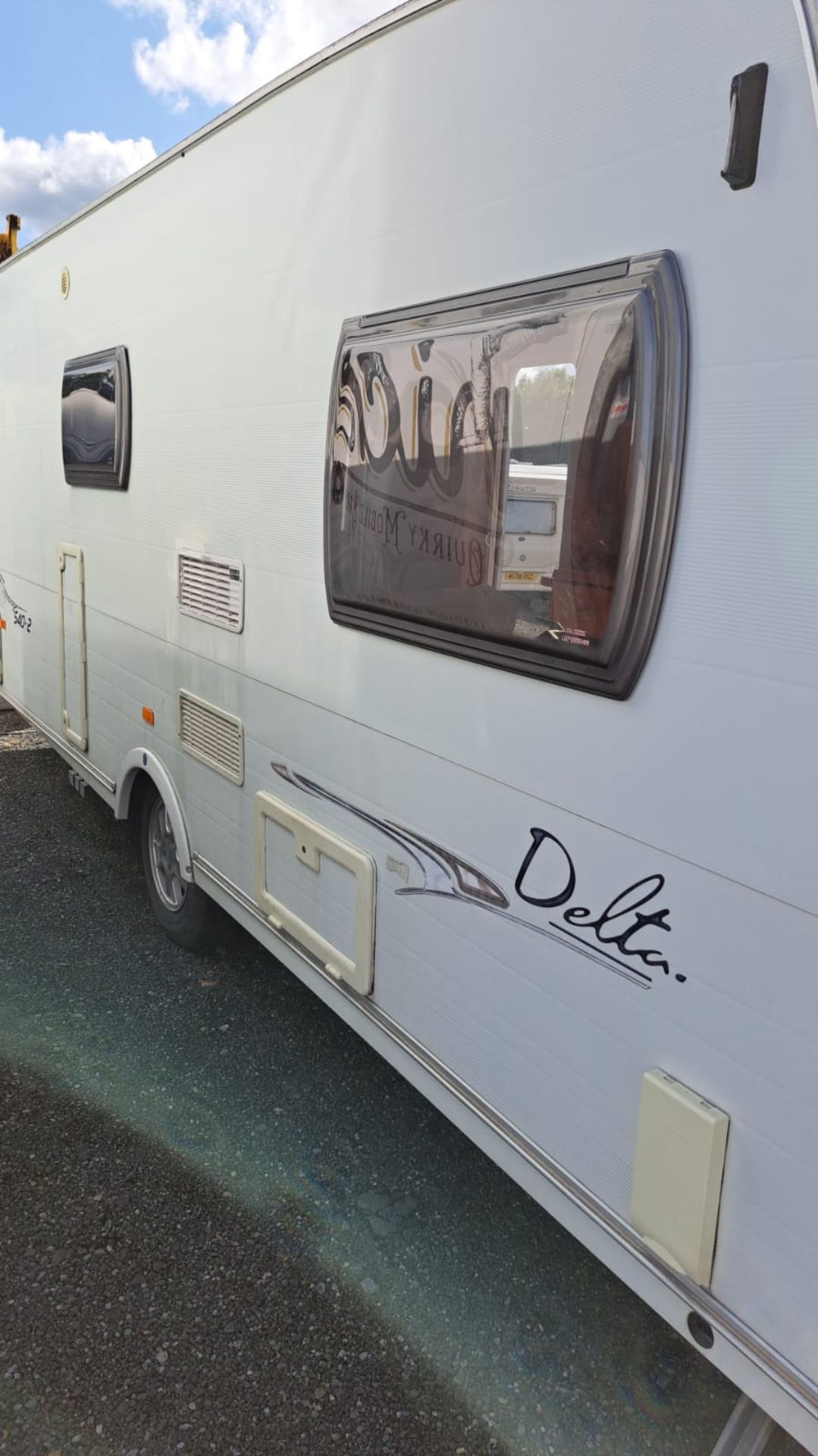 Lunar Delta 2 Berth Caravan 2007 Model *PLUS VAT* - Image 3 of 11