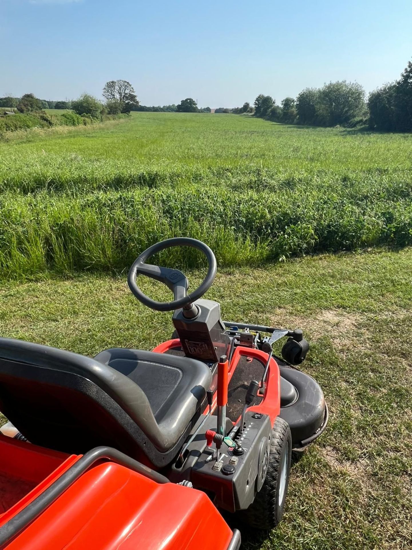 husqvarna rider pr17 awd Ride on lawn mower *NO VAT* - Image 3 of 9