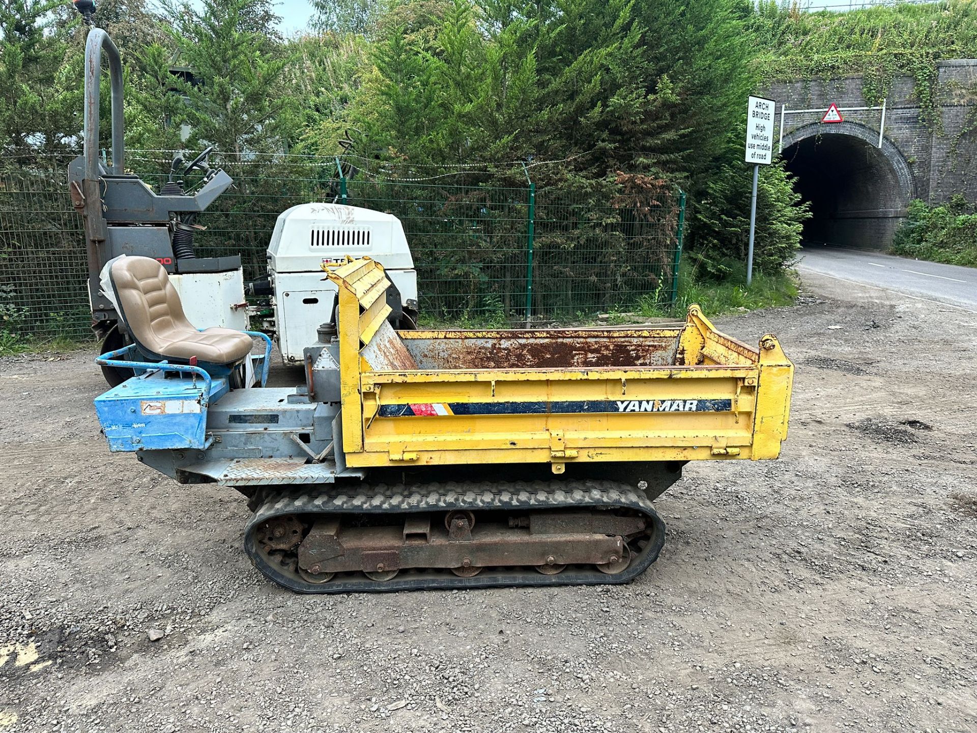 YANMAR C8R 800KG TRACKED DUMPER *PLUS VAT* - Image 5 of 15