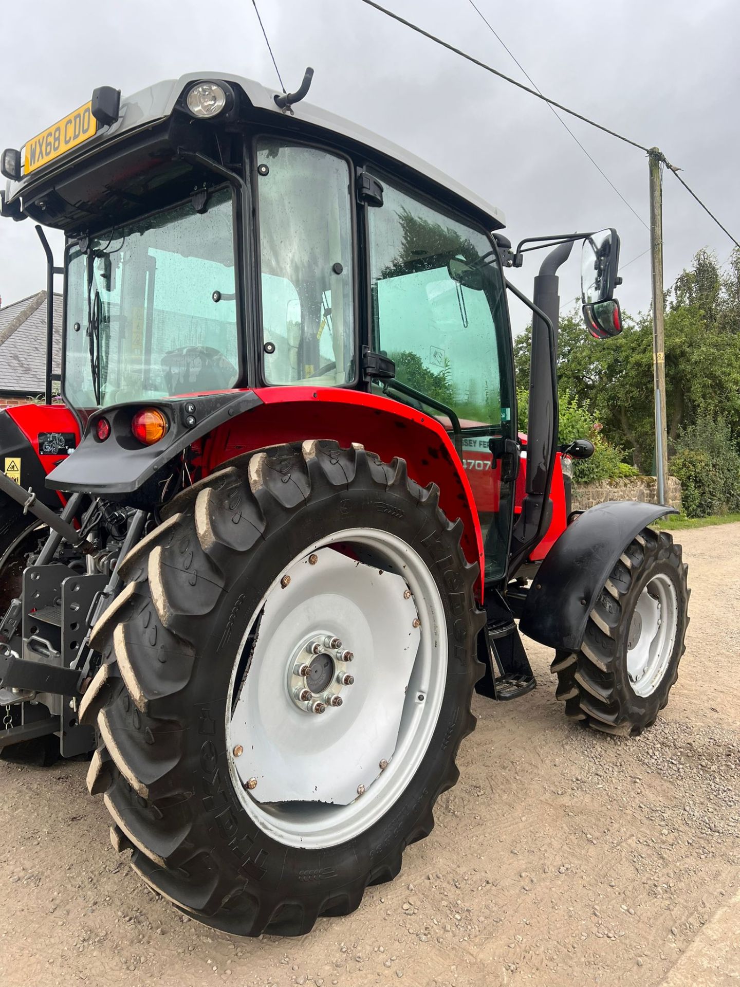 2018 Massey Ferguson 4707 tractor *PLUS VAT* - Image 11 of 19