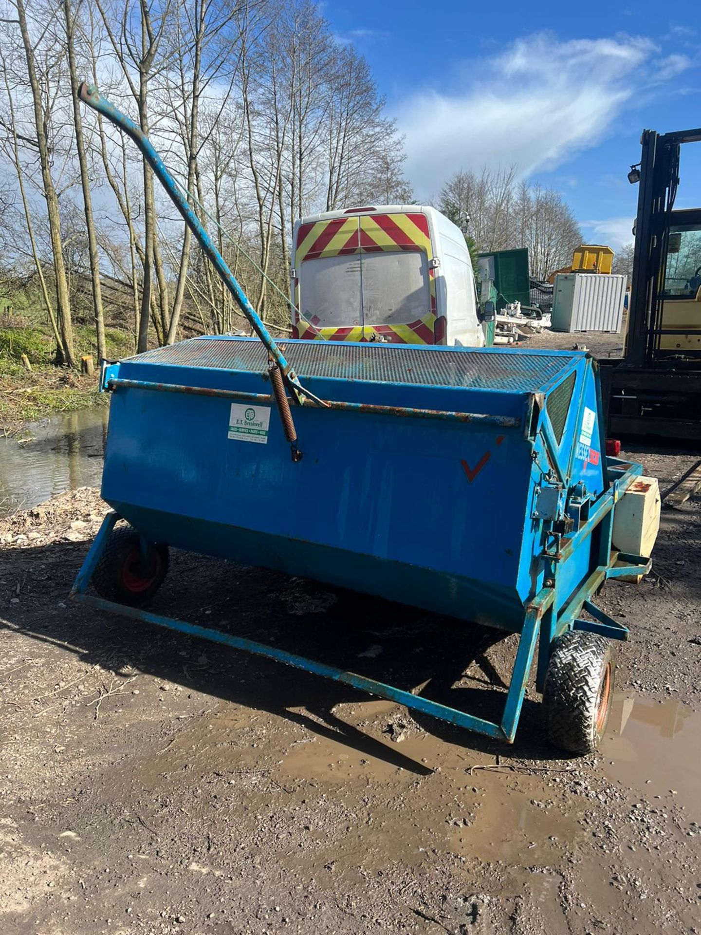 WESSEX SC18 TOW BEHIND PTO SWEEPER COLLECTOR *PLUS VAT* - Image 3 of 9