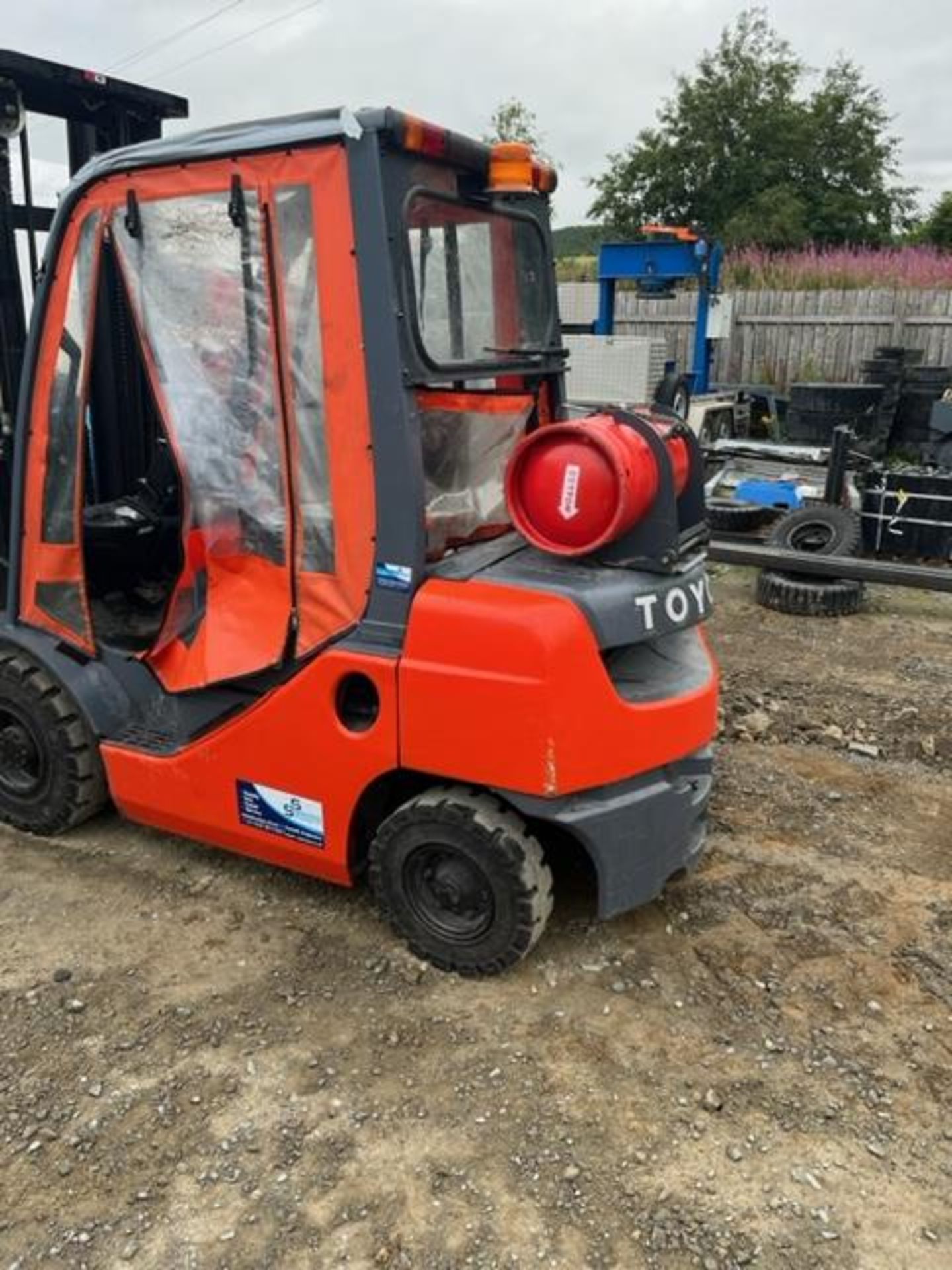 Toyota 2.5t Gas Forklift *PLUS VAT* - Image 4 of 5