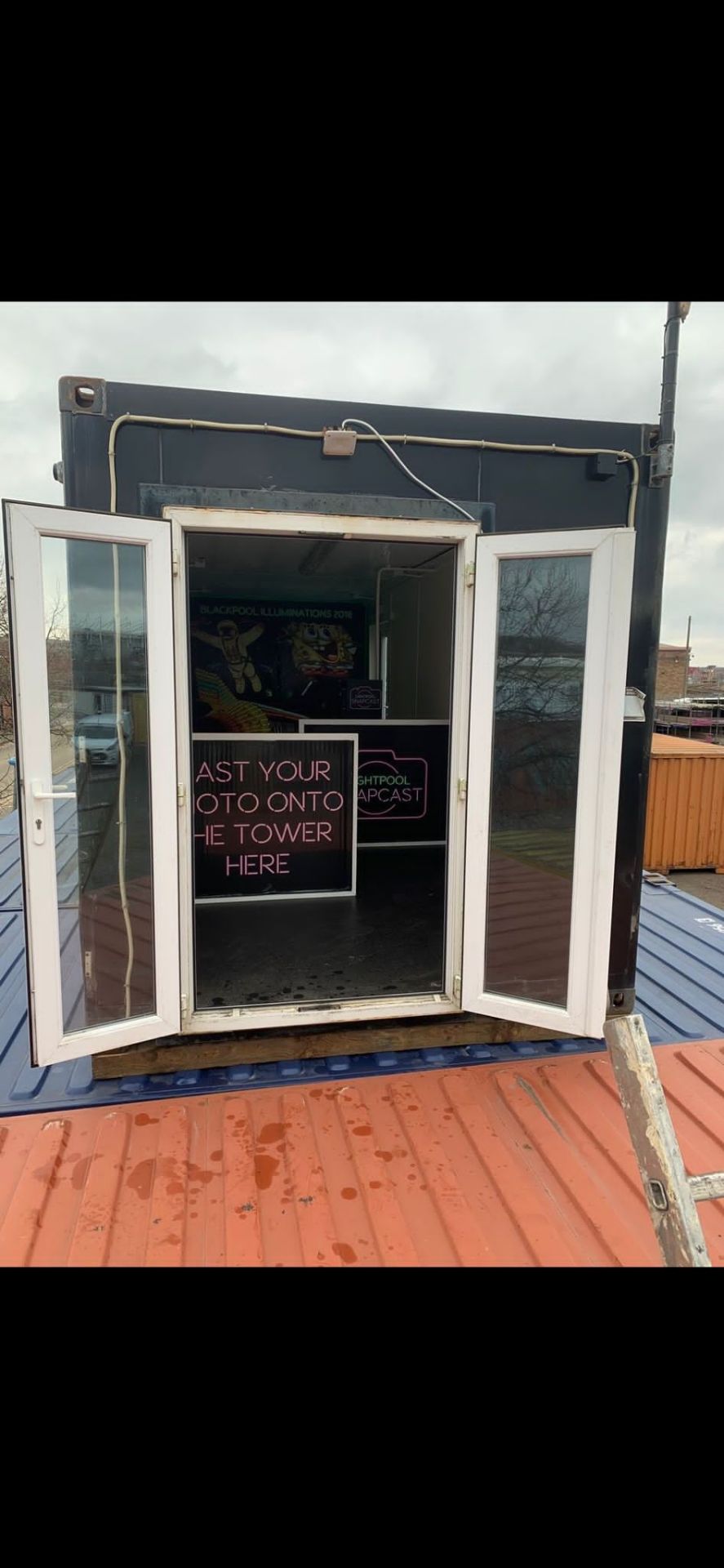 40ft Shipping Container (Converted for Bar, Catering, Retail) *NO VAT* - Image 10 of 16