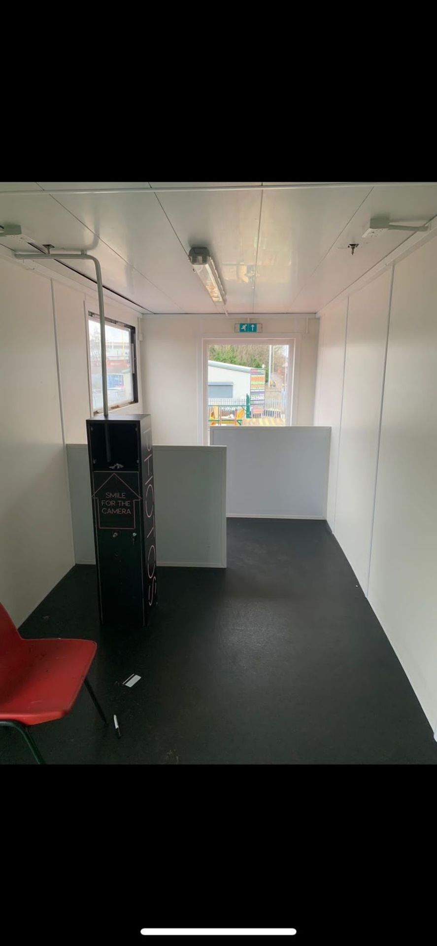 40ft Shipping Container (Converted for Bar, Catering, Retail) *NO VAT* - Image 15 of 16
