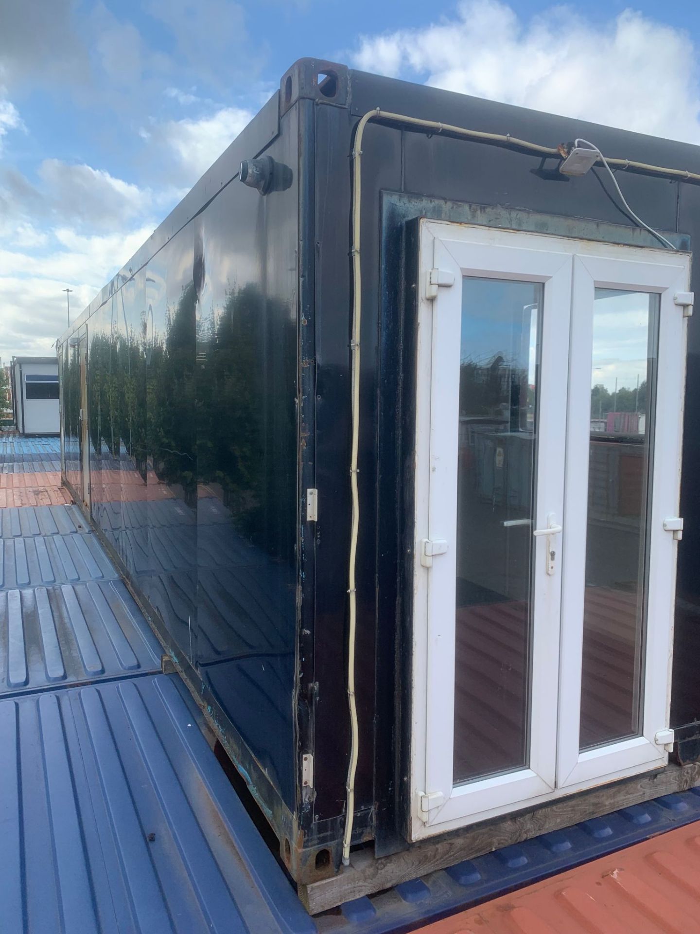 40ft Shipping Container (Converted for Bar, Catering, Retail) *NO VAT* - Image 7 of 16