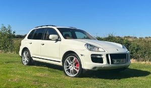 2007 PORSCHE CAYENNE TURBO AUTO 500BHP WHITE SUV ESTATE *NO VAT*