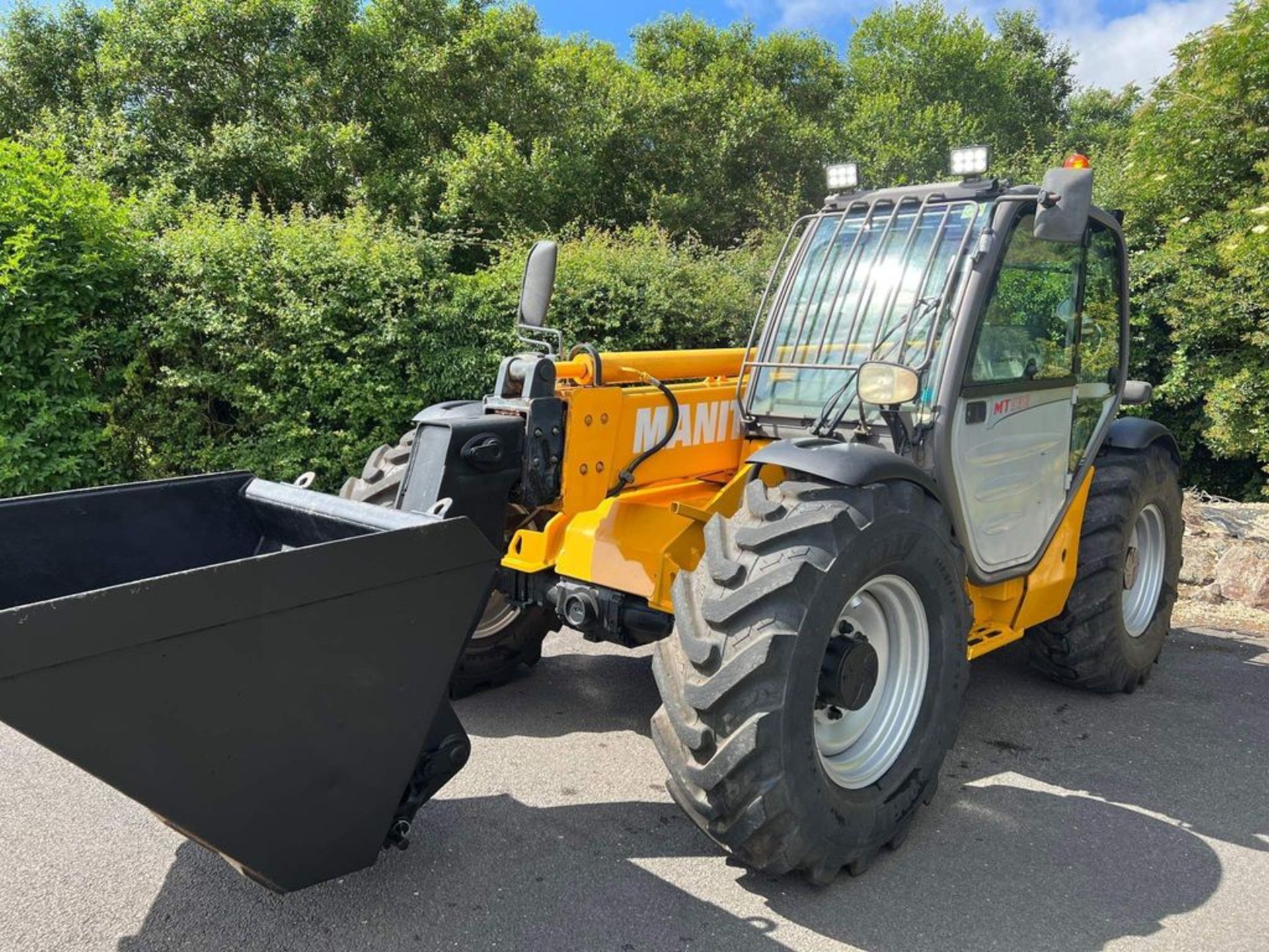 2009 Manitou MT932 TELEHANDLER *PLUS VAT* - Image 2 of 15