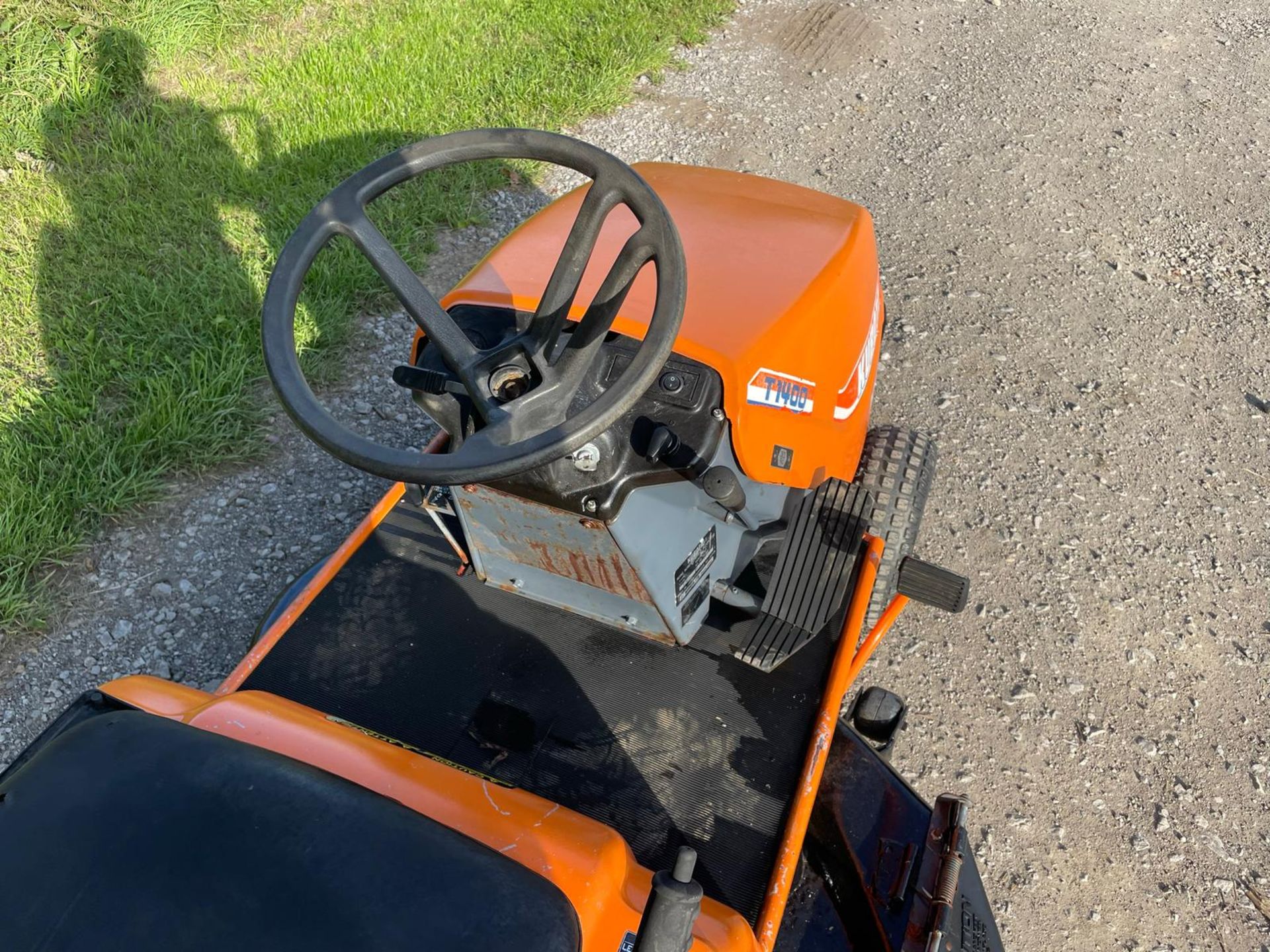 Kubota T1400 Ride On Lawn Mower *NO VAT* - Image 11 of 11