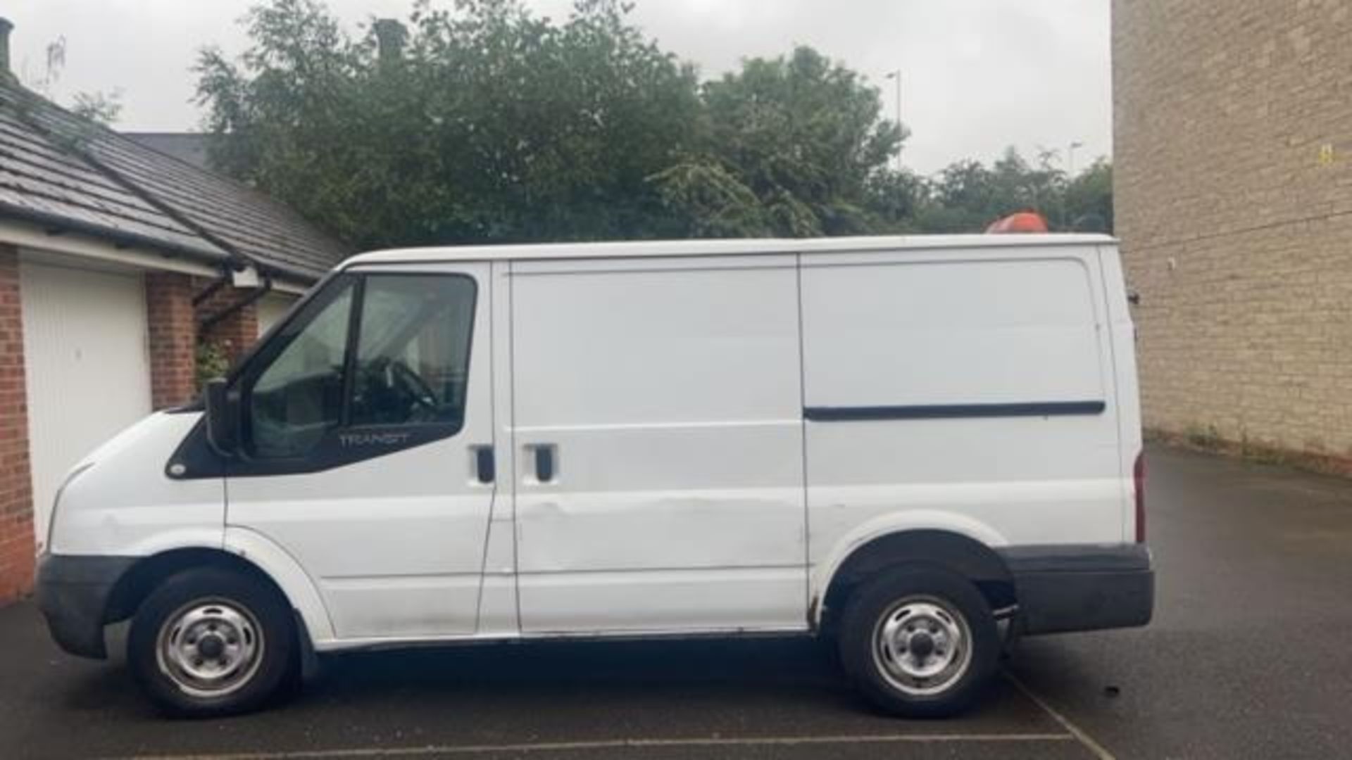 2012 FORD TRANSIT 100 T260 FWD WHITE LCV *PLUS VAT* - Image 10 of 19