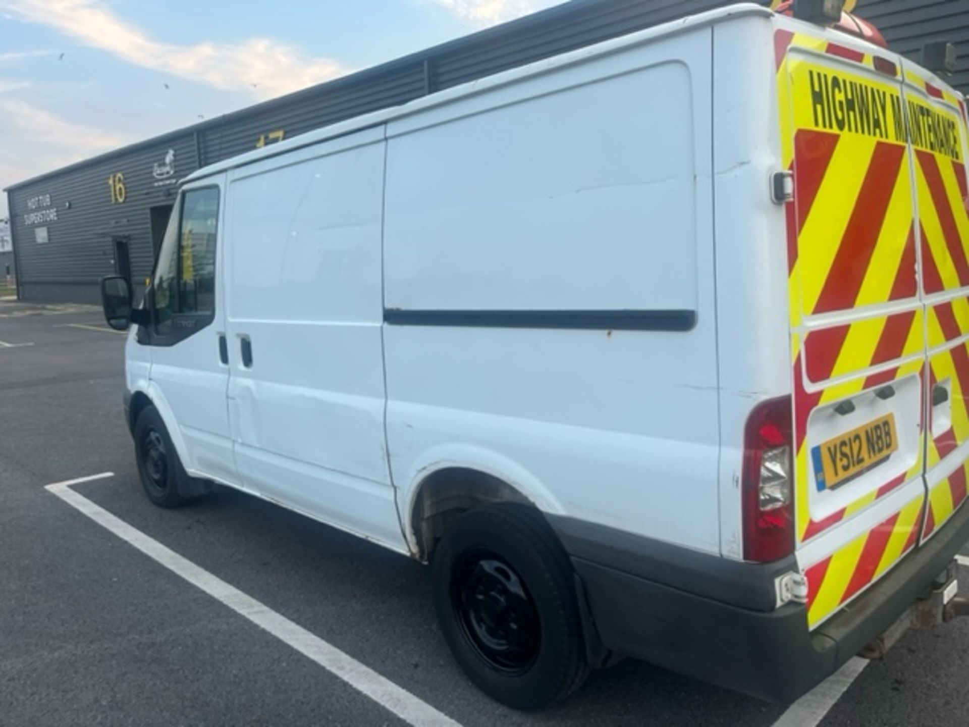 2012 FORD TRANSIT 100 T260 FWD WHITE LCV *PLUS VAT* - Image 8 of 19