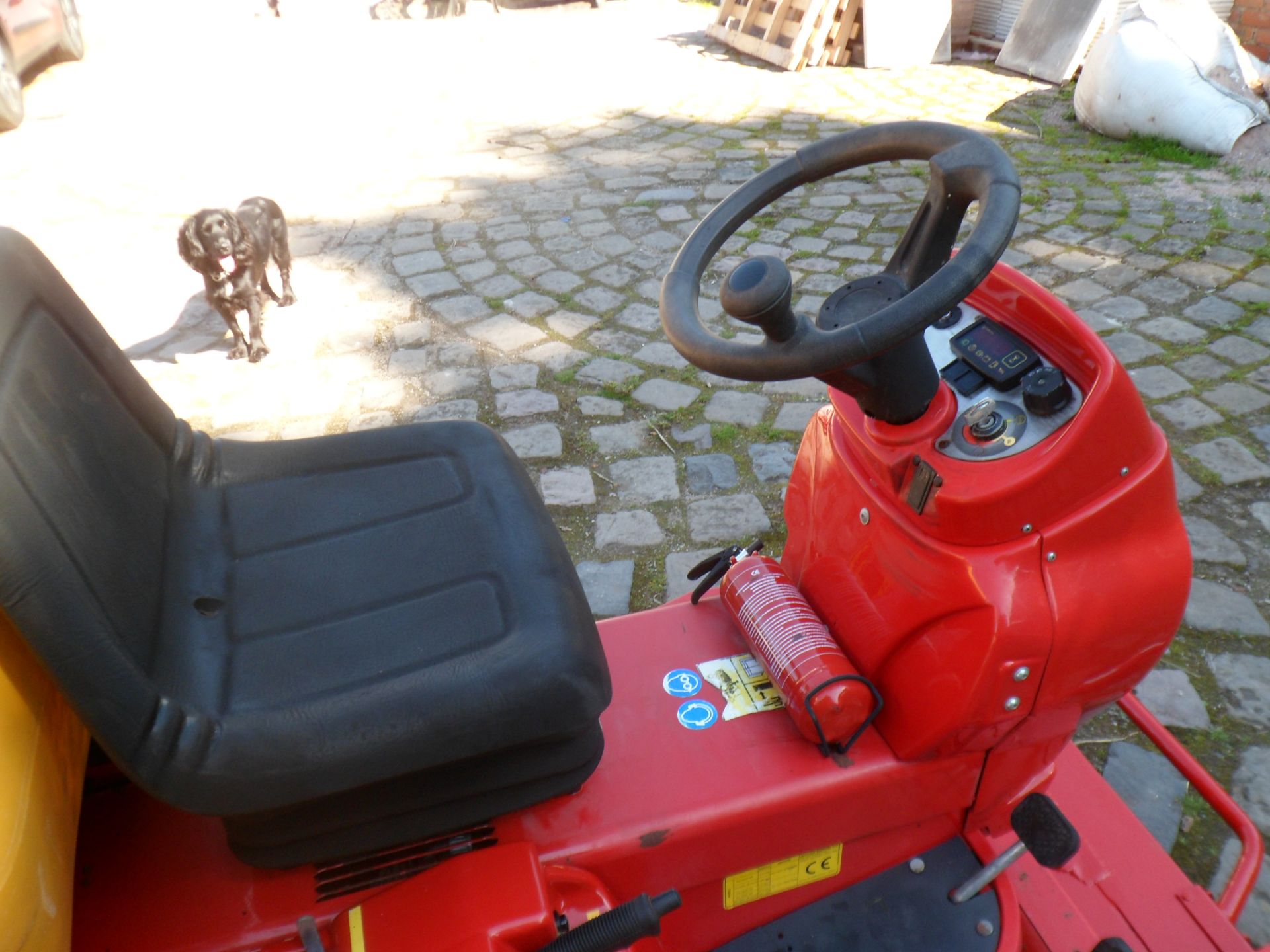 Gianni Ferrari PG200 OutFront Diesel Ride on Mower *NO VAT* - Image 7 of 14
