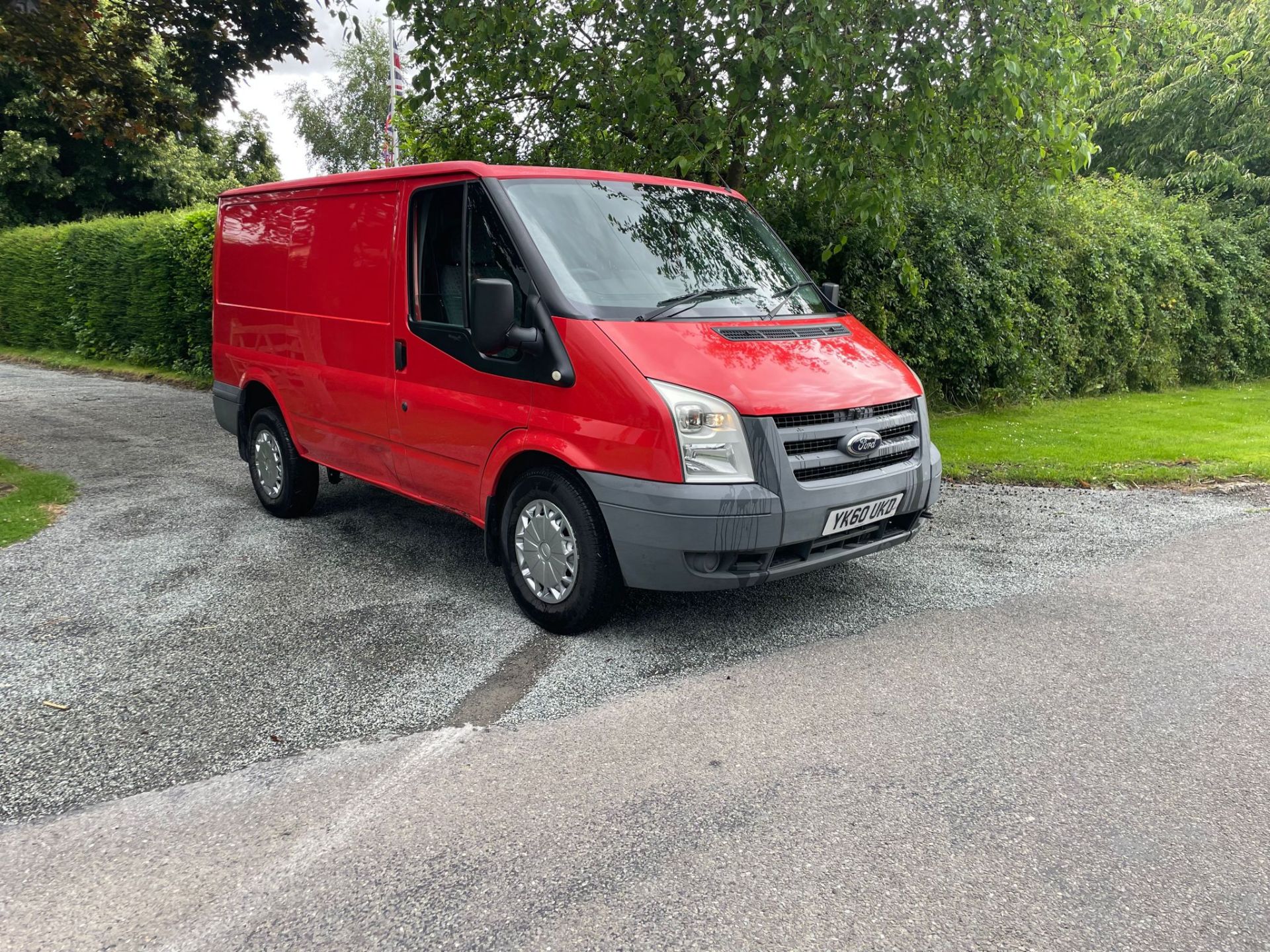 2010 FORD TRANSIT 115 T330S RWD RED PANEL VAN *PLUS VAT* - Image 7 of 12