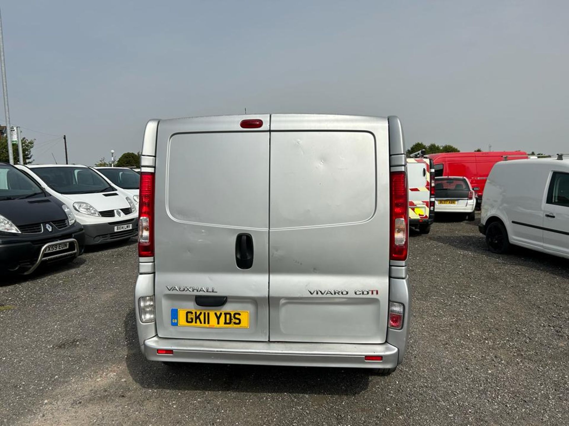 2011 VAUXHALL VIVARO SPORTIVE CDTI SWB SILVER PANEL VAN *NO VAT* - Image 7 of 19