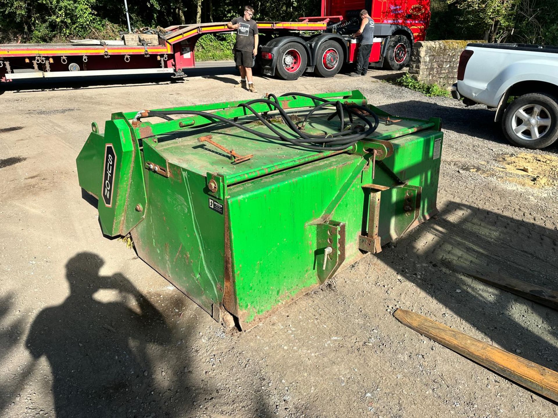 SUTON HD57 3 POINT LINKAGE SWEEPER COLLECTOR *PLUS VAT* - Image 6 of 9