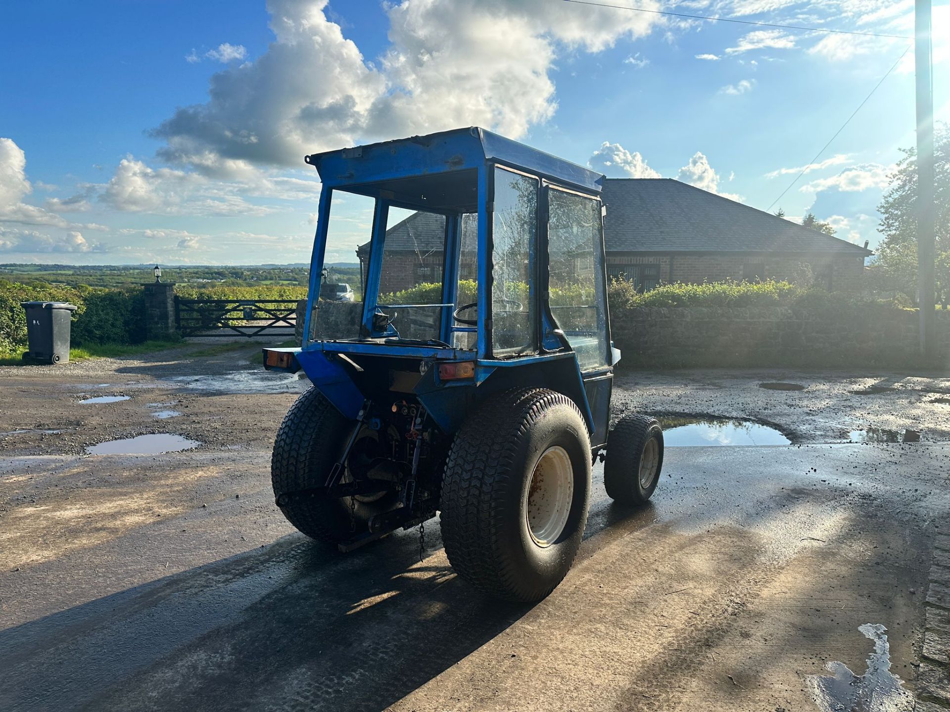 ISEKI 3210 21HP 4WD COMPACT TRACTOR *NO VAT* - Image 6 of 10