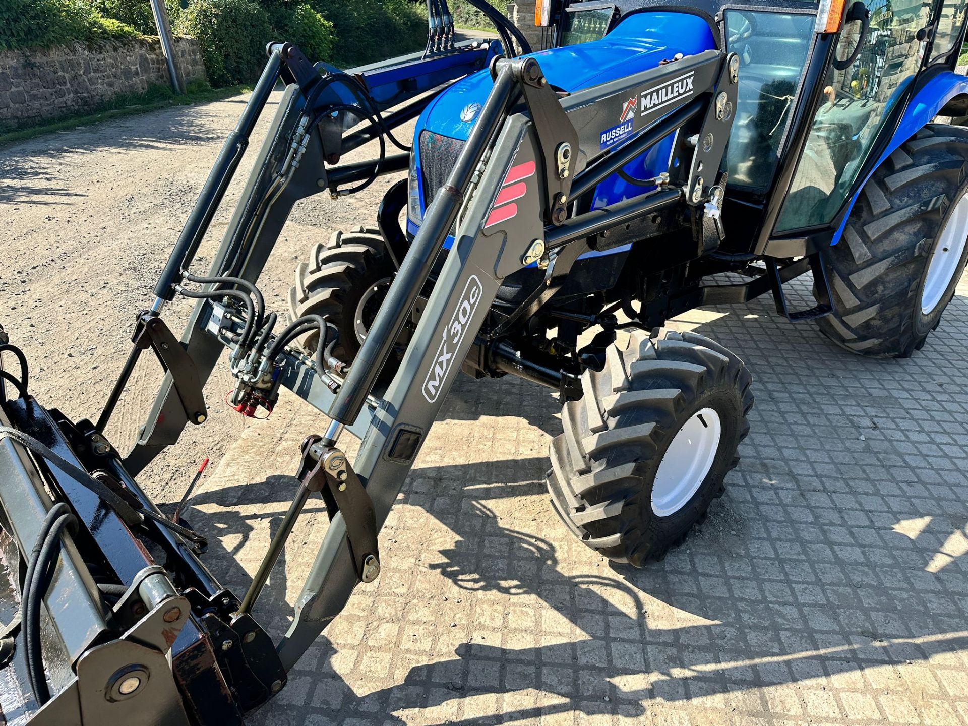 2006/55 NEW HOLLAND TC40D 40HP 4WD COMPACT TRACTOR WITH FRONT LOADER, BALE SPIKE *PLUS VAT* - Image 12 of 24
