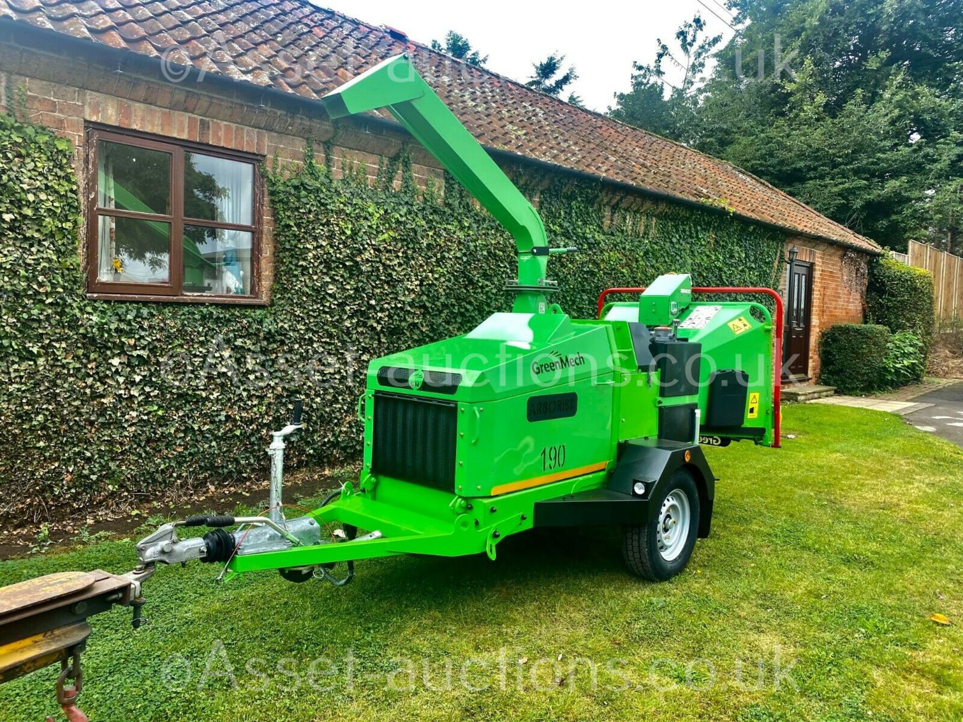 GREENMECH WOODCHIPPER, YEAR 2015, 190MM CHIPPING CAPACITY, ARBORIST 190, ONLY 275 HOURS *PLUS VAT* - Image 2 of 8