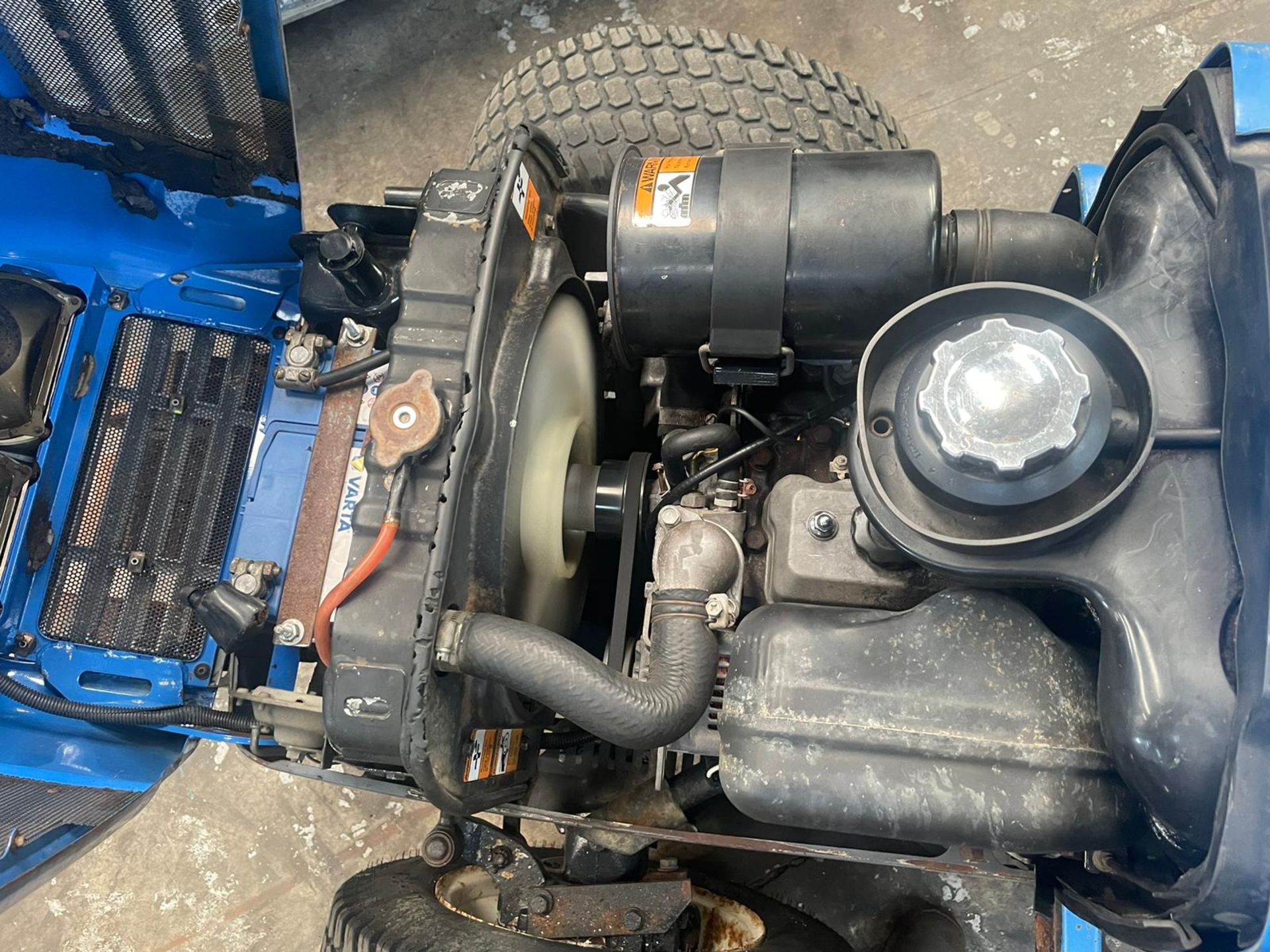 ISEKI 321 COMPACT TRACTOR BLUE, 3 CYLINDER DIESEL, NEW OIL AND FILTERS, NEW BATTERY *NO VAT* - Image 7 of 14