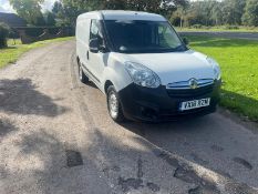 2018/18 REG VAUXHALL COMBO 2000 CDTI 1.6 DIESEL WHITE PANEL VAN, SHOWING 0 FORMER KEEPERS *NO VAT*