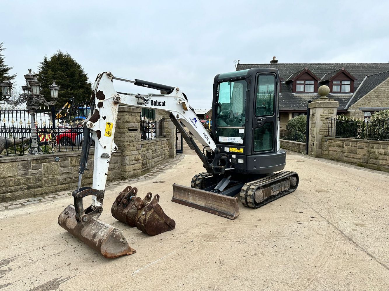 ENDS FROM 7pm WEDNESDAY! 2015 BOBCAT PEDESTRIAN MOWER, 2019 JCB TLT35D TELETRUK, MINI DIGGERS, HIGH TIP DUMPERS, GENERATORS AND MORE