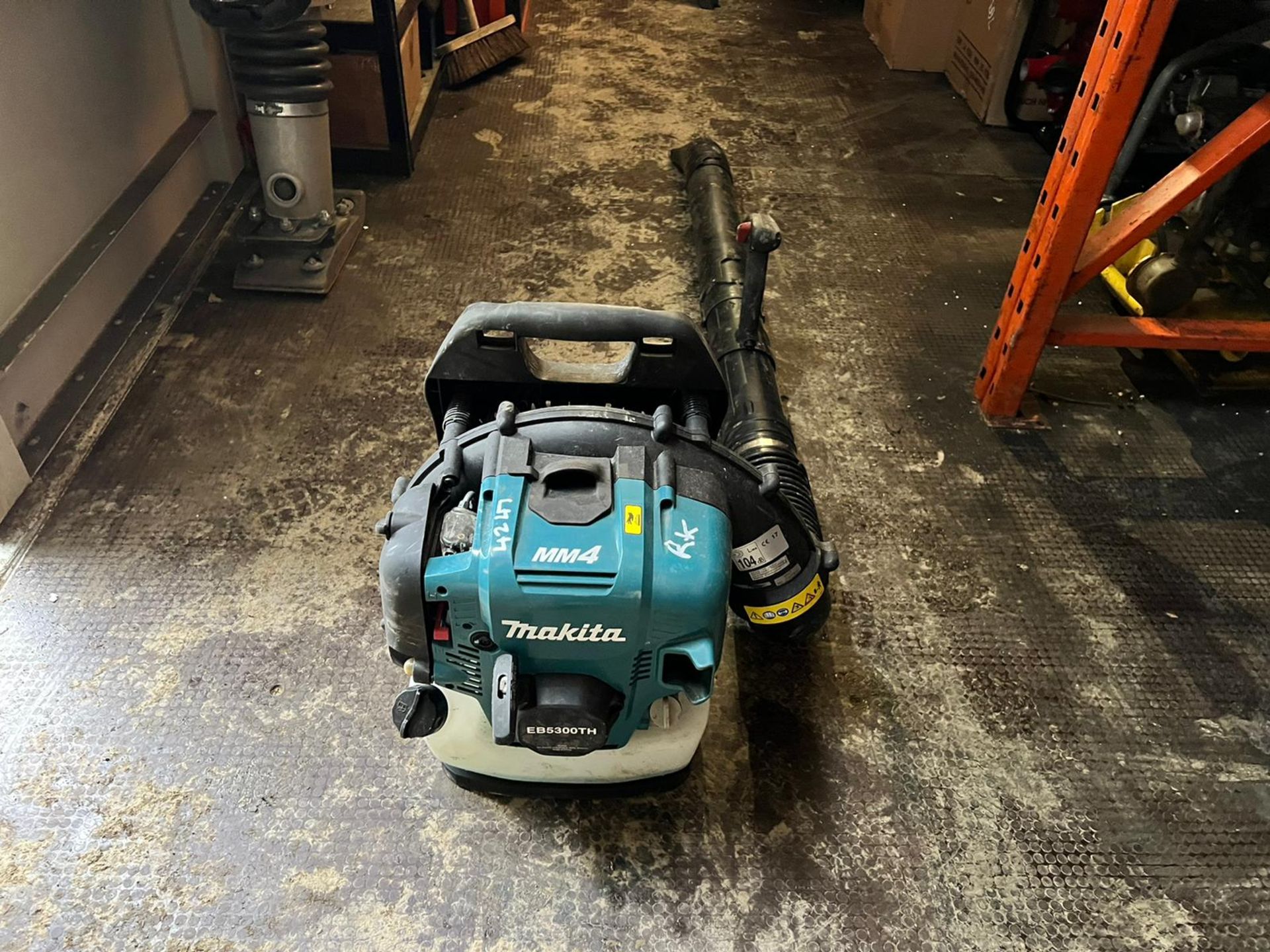 2017 MAKITA MM4 EB5300TH BACKPACK BLOWER, 2 STROKE FUEL *PLUS VAT* - Image 3 of 8