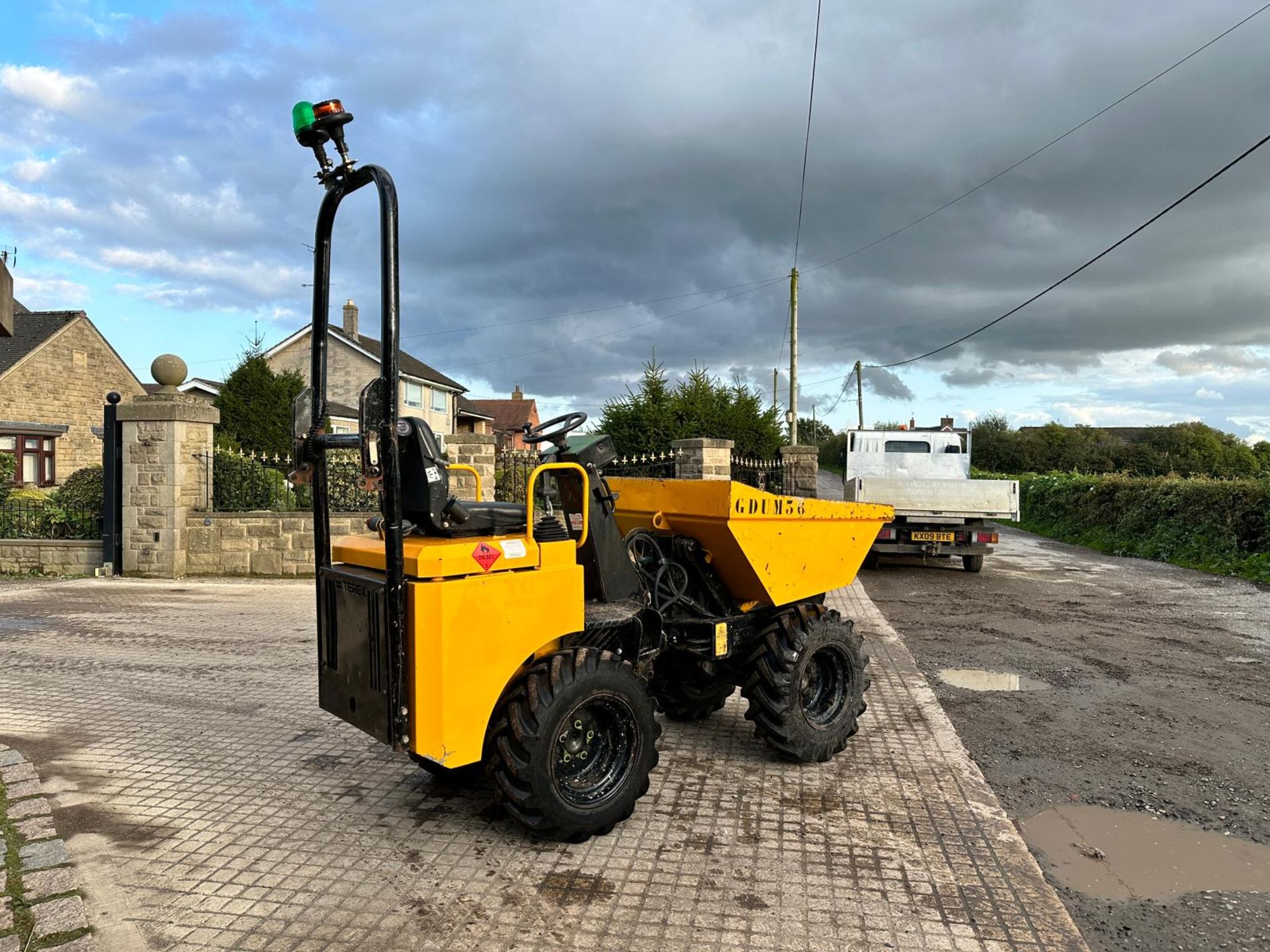 2010 TEREX HD1000 1 TON HIGH TIP DUMPER *PLUS VAT* - Image 2 of 15