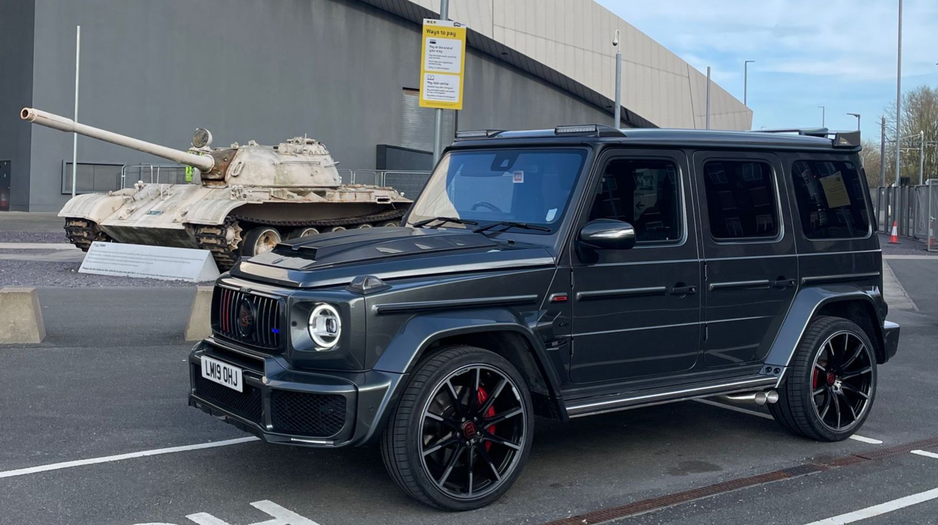 MERCEDES G63 BRABUS WIDE-STAR 800 STYLING GREY WITH BLACK LEATHER INTERIOR *PLUS VAT*