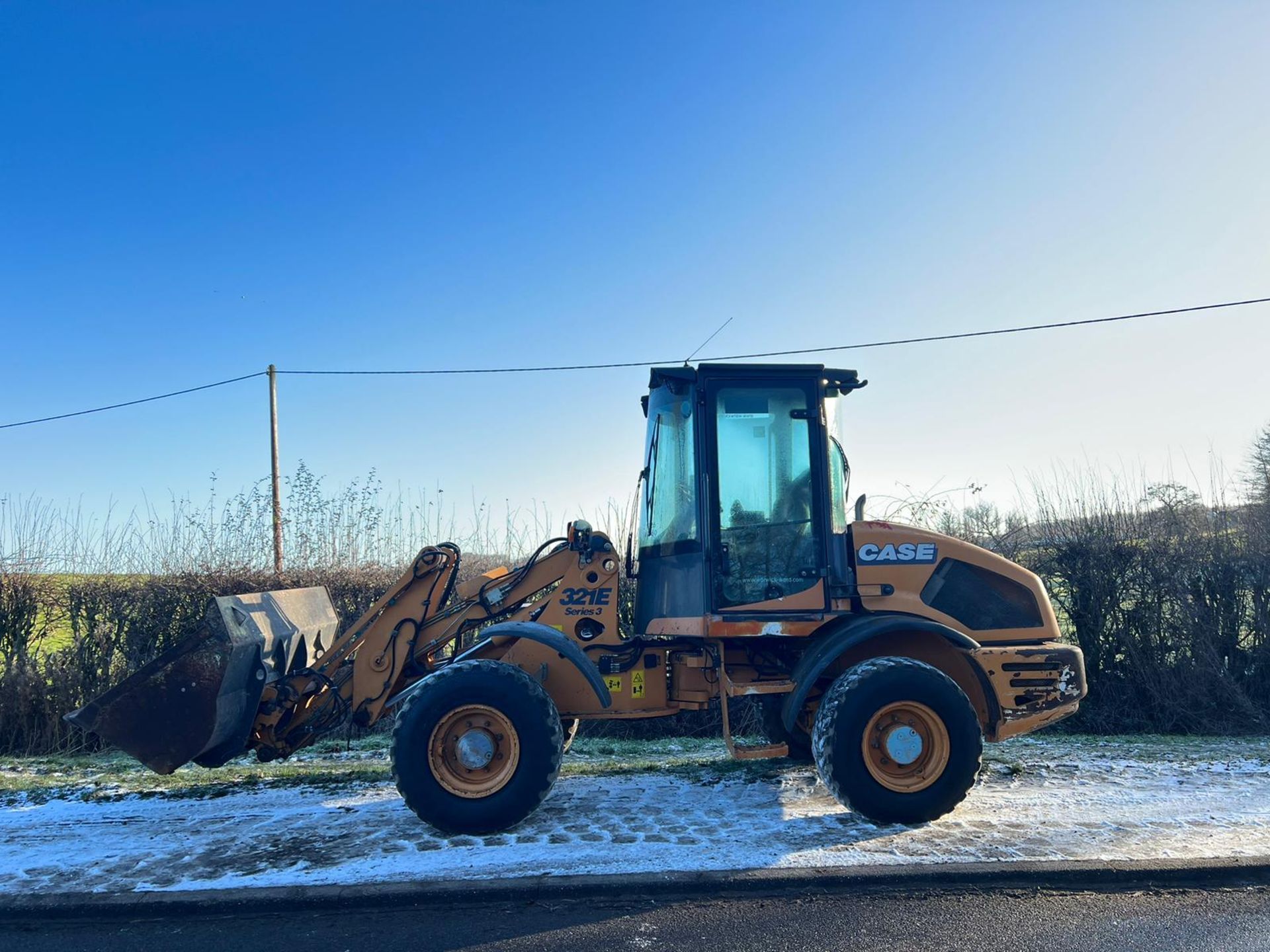 2013 Case 321E Series 3 Compact Wheeled Loading Shovel *PLUS VAT* - Image 6 of 8