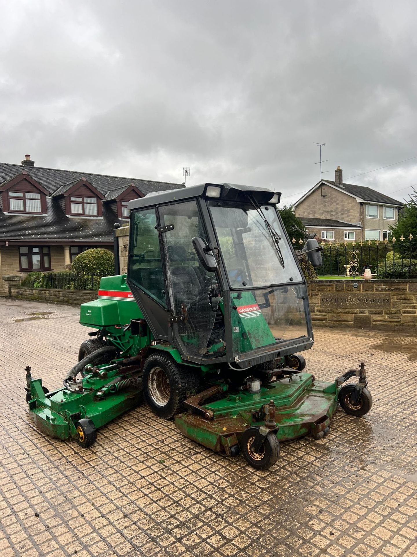 Ransomes 951D batwing Ride On Lawn Mower *PLUS VAT*