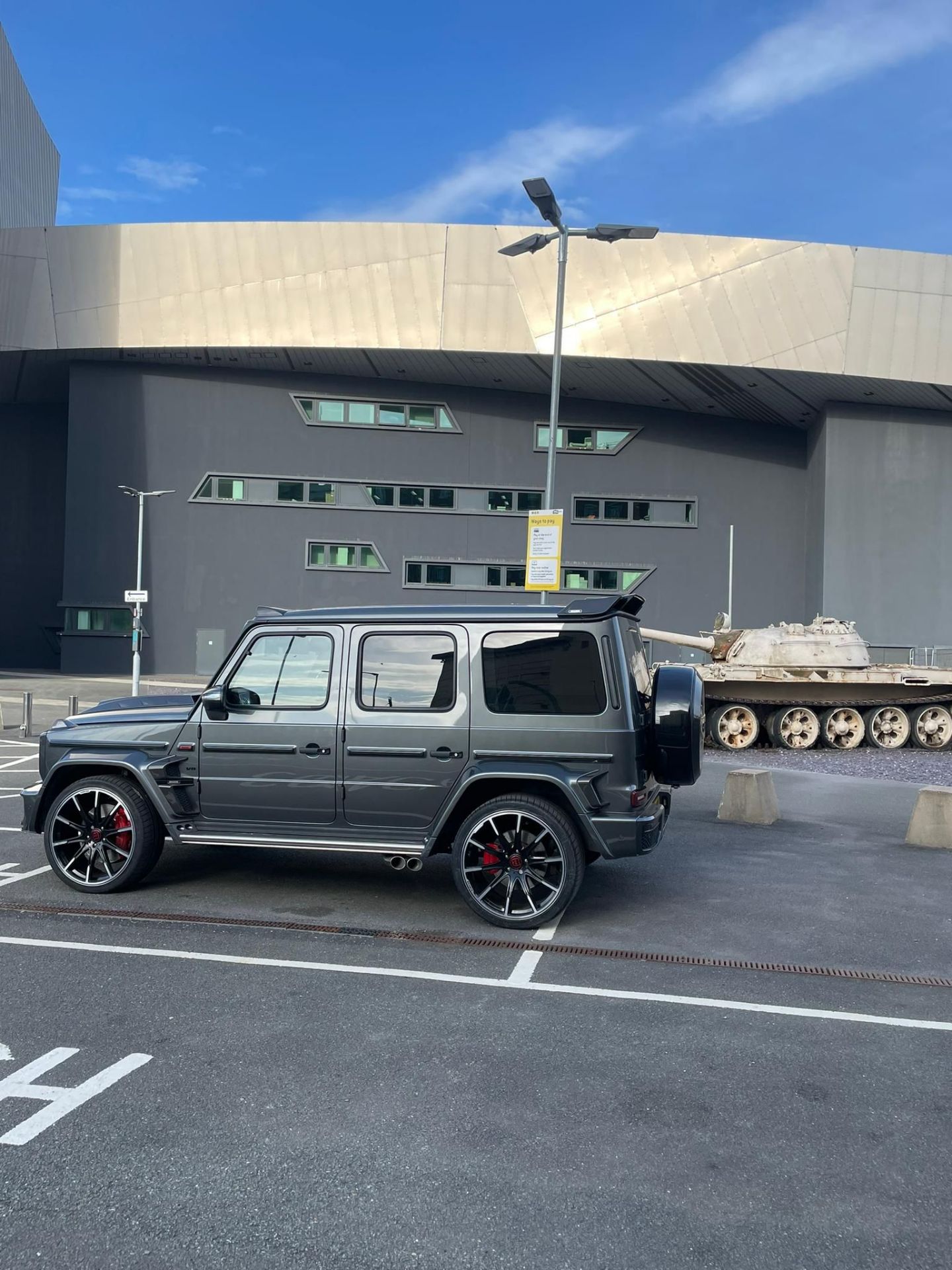 MERCEDES G63 BRABUS WIDE-STAR 800 STYLING GREY WITH BLACK LEATHER INTERIOR *PLUS VAT* - Image 4 of 23