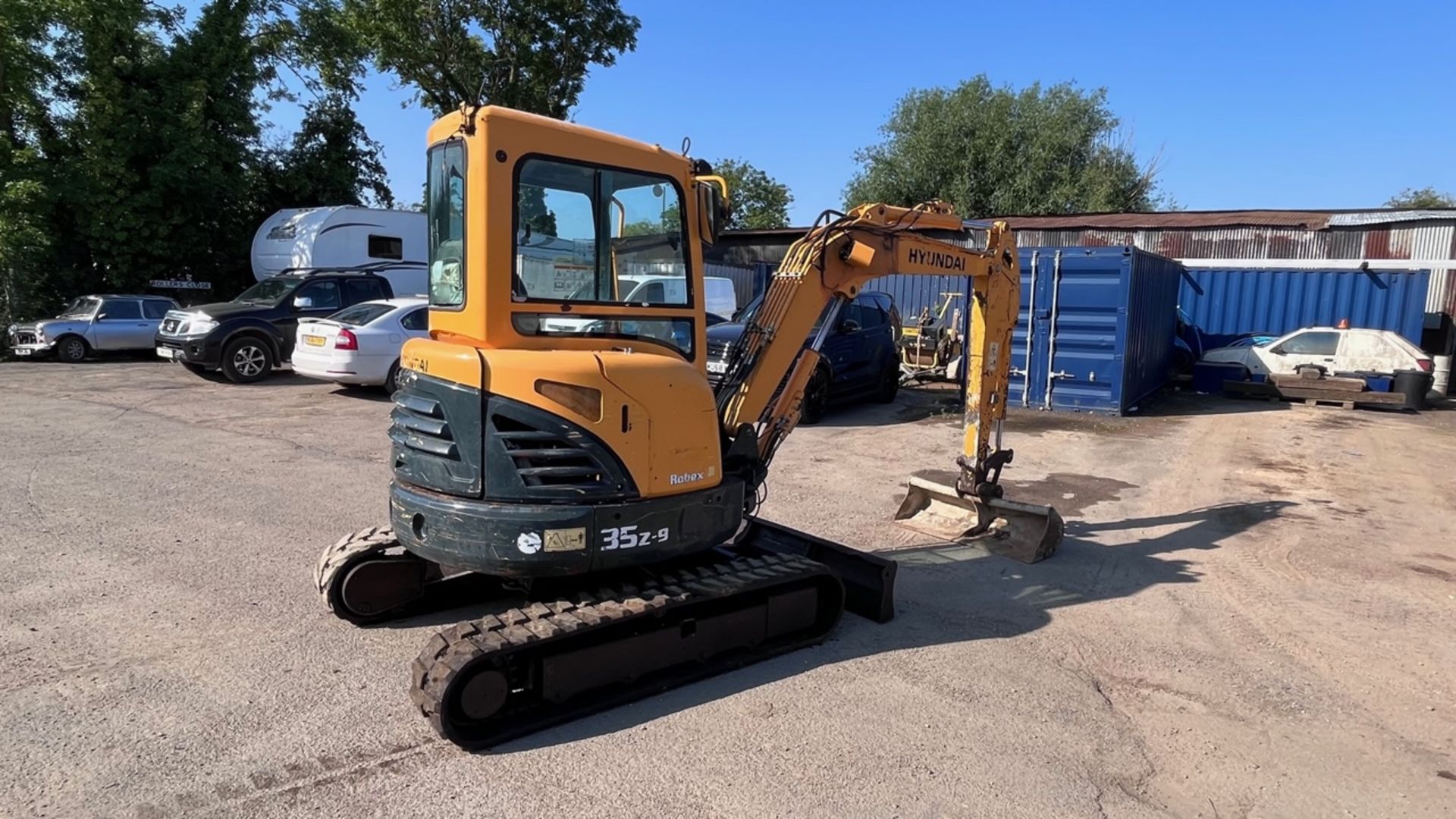 2013 Hyundai 3.5 ton Mini Digger *PLUS VAT* - Image 2 of 3