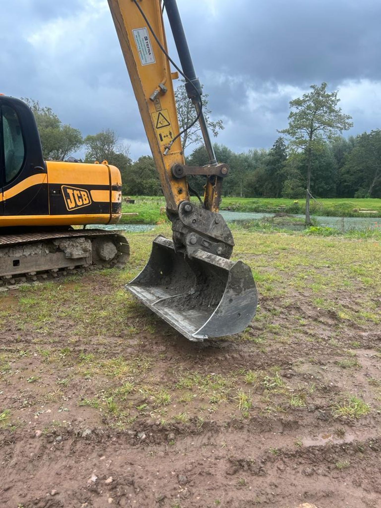 2014 JCB JS130LC EXCAVATOR 3383 HOURS! *PLUS VAT* - Image 2 of 6