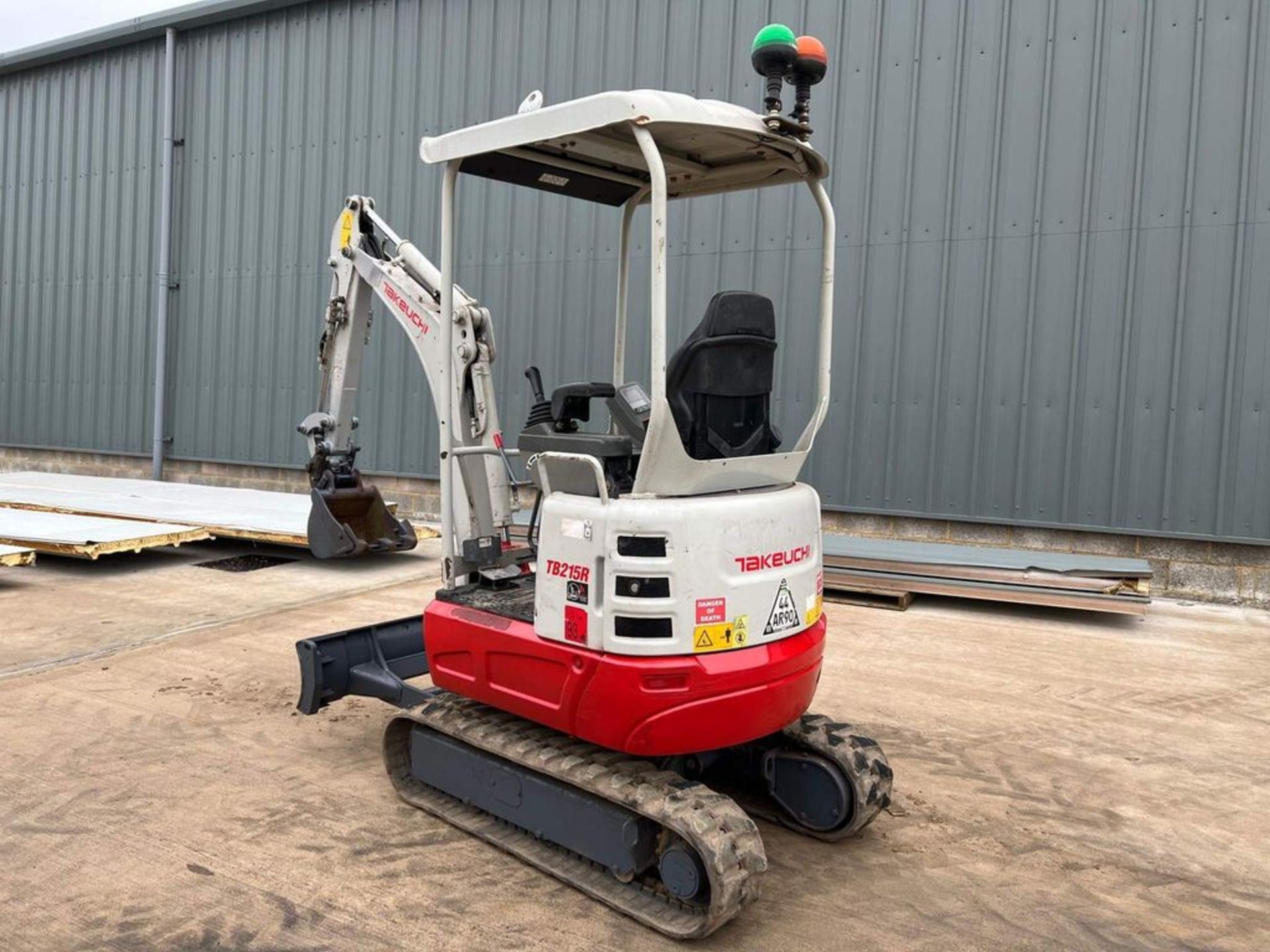 2018 Takeuchi TB215R *PLUS VAT* - Image 7 of 10