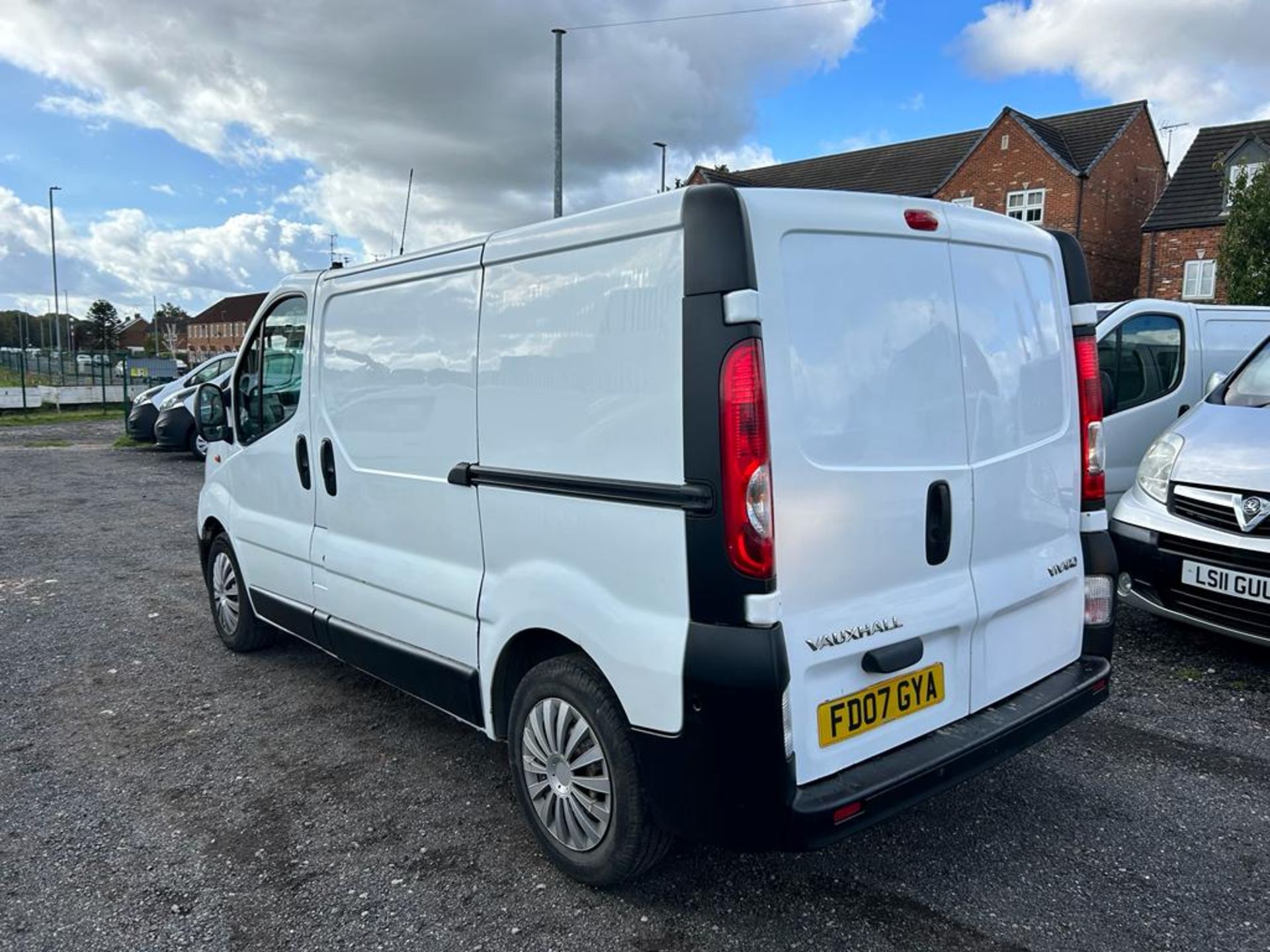 2007 VAUXHALL VIVARO 2900 CDTI SWB WHITE PANEL VAN *NO VAT* - Image 5 of 12