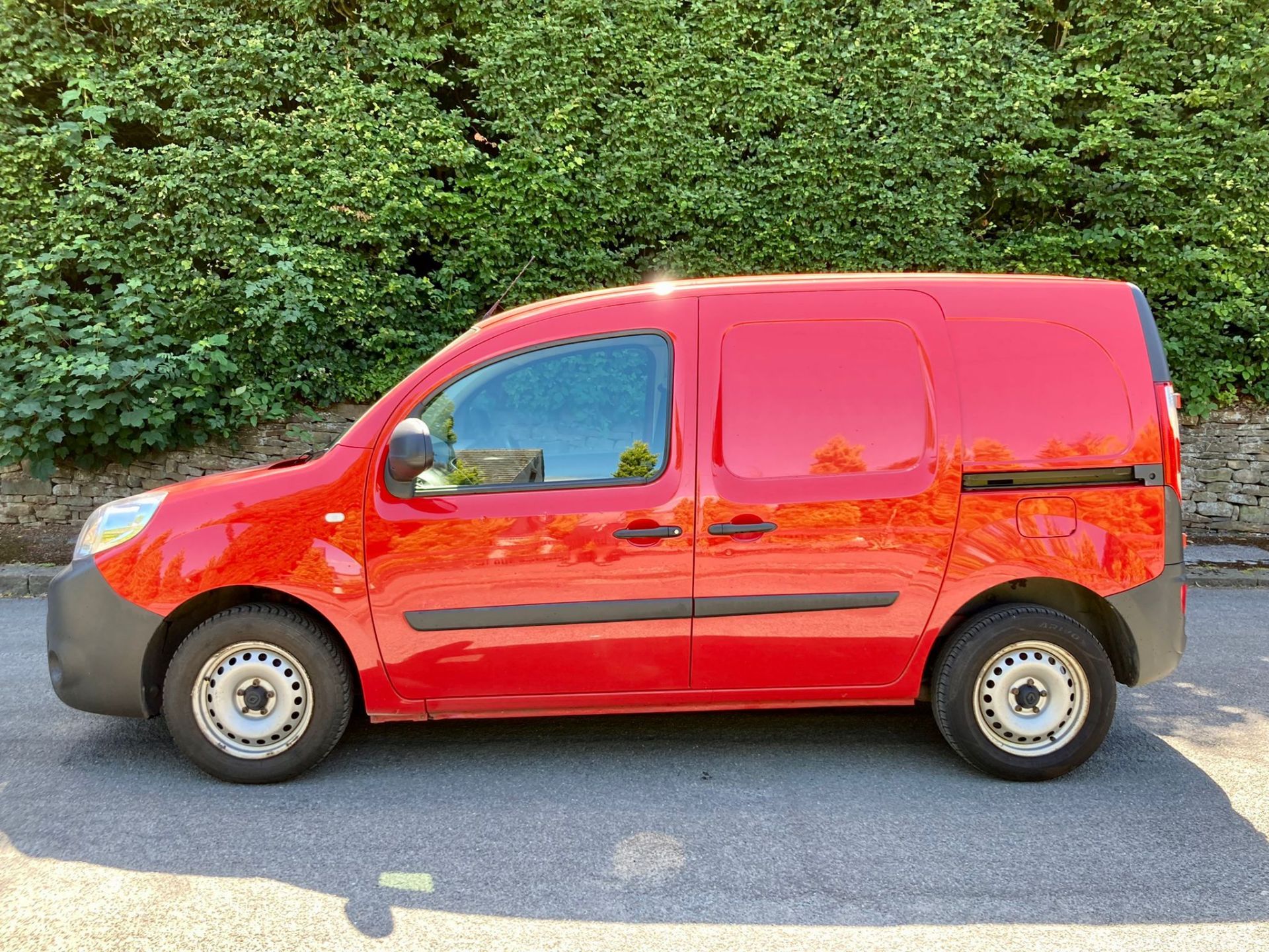 2018/18 REG RENAULT KANGOO ML19 BUSINESS ENERGY DCI RED PANEL VAN, SHOWING 1 FORMER KEEPER *NO VAT* - Image 3 of 12