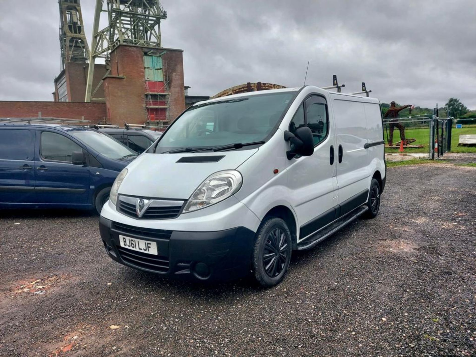 2012 VAUXHALL VIVARO 2700 CDTI 113 SWB WHITE PANEL VAN *NO VAT* - Image 4 of 14