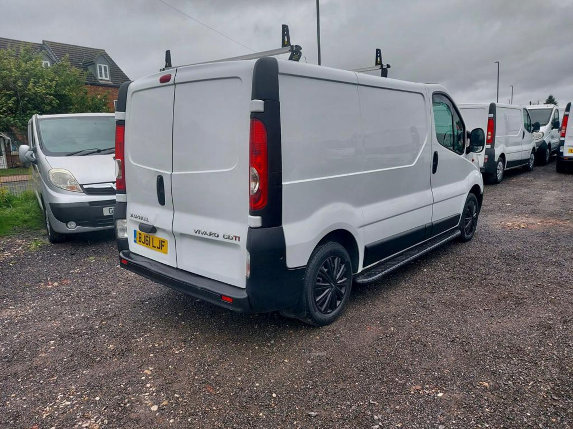 2012 VAUXHALL VIVARO 2700 CDTI 113 SWB WHITE PANEL VAN *NO VAT* - Image 9 of 14