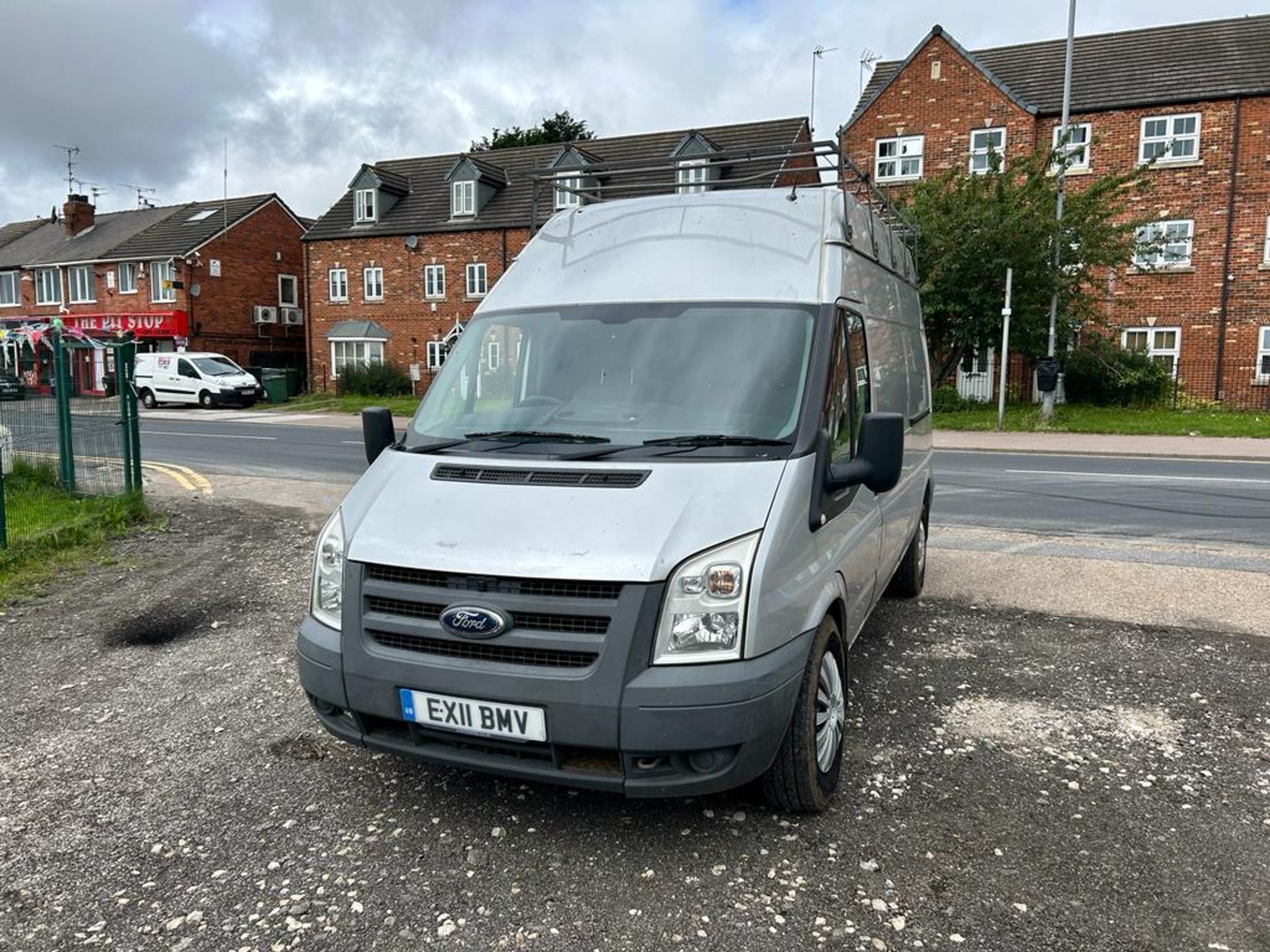 2011 FORD TRANSIT 100 T350L RWD SILVER PANEL VAN *NO VAT* - Image 2 of 12