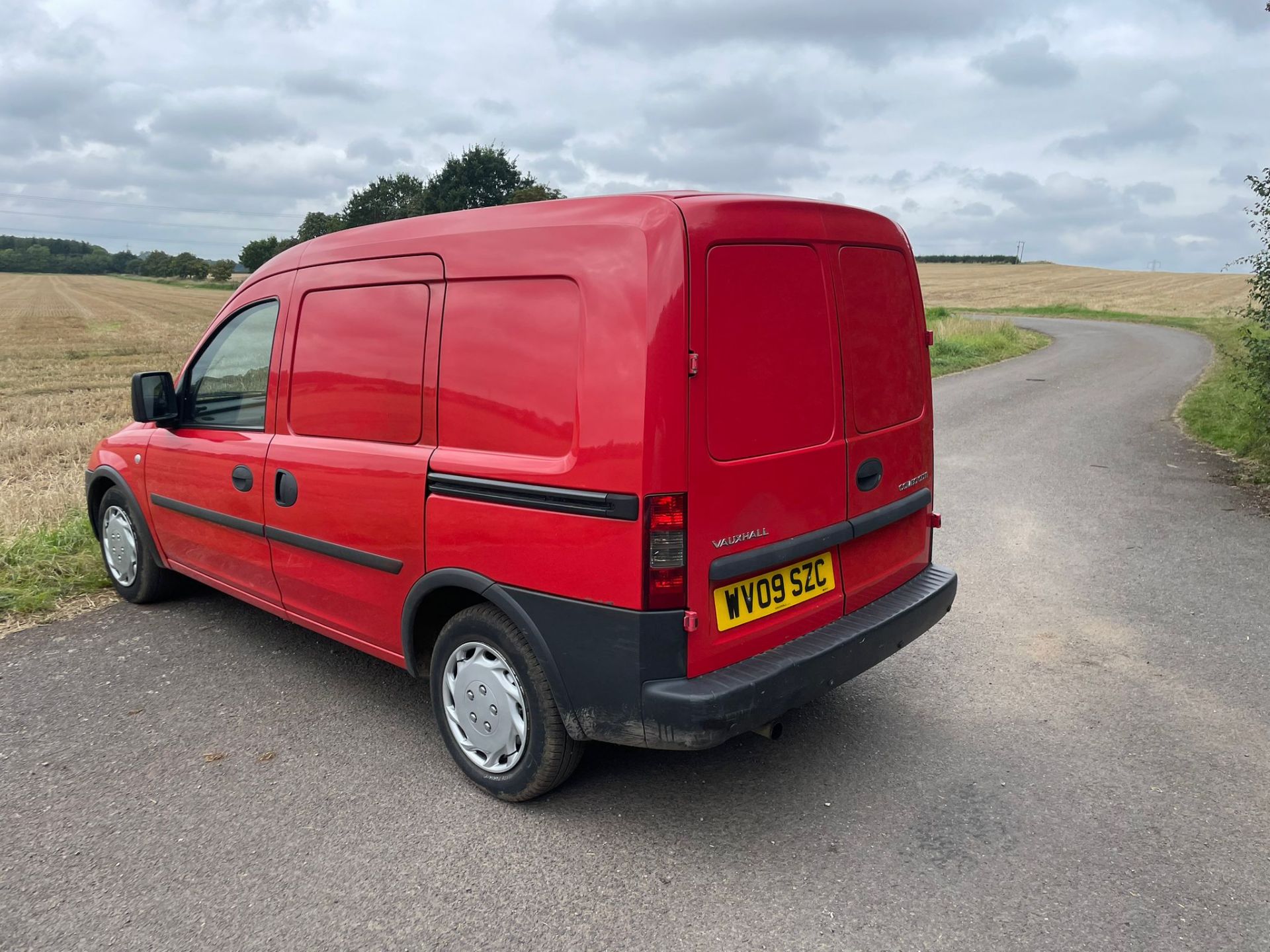 2009/09 REG VAUXHALL COMBO 1700 CDTI 1.2 DIESEL MANUAL PANEL VAN, SHOWING 0 FORMER KEEPERS *NO VAT* - Image 5 of 13