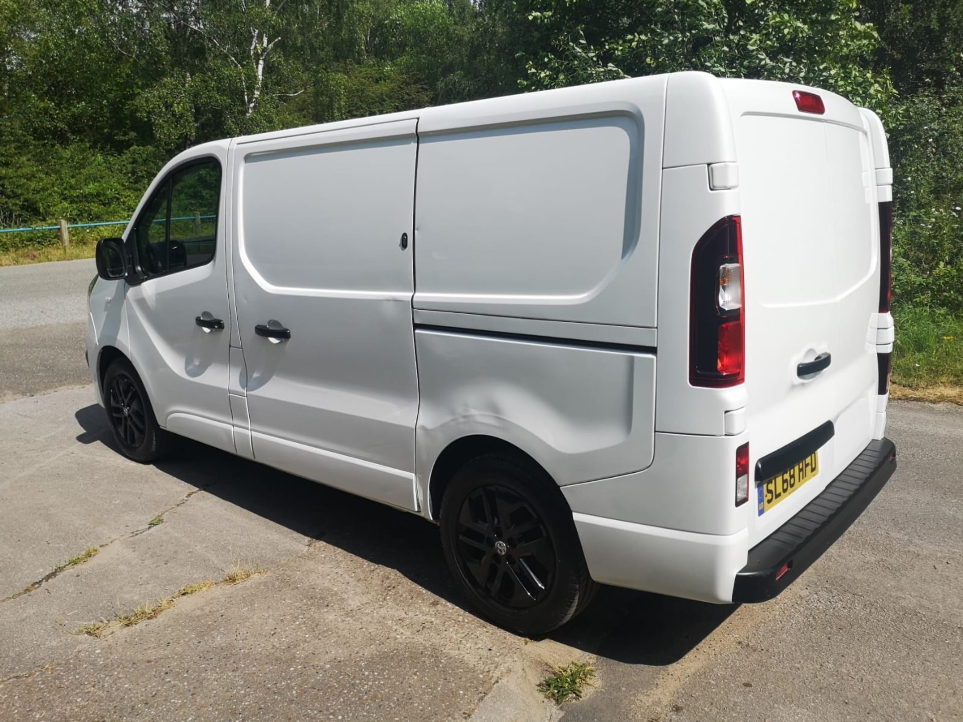 2018/68 REG VAUXHALL VIVARO 2700 LE NAV CDTI BT S/S 1.6 DIESEL PANEL VAN, SHOWING 1 FORMER KEEPER - Image 7 of 17