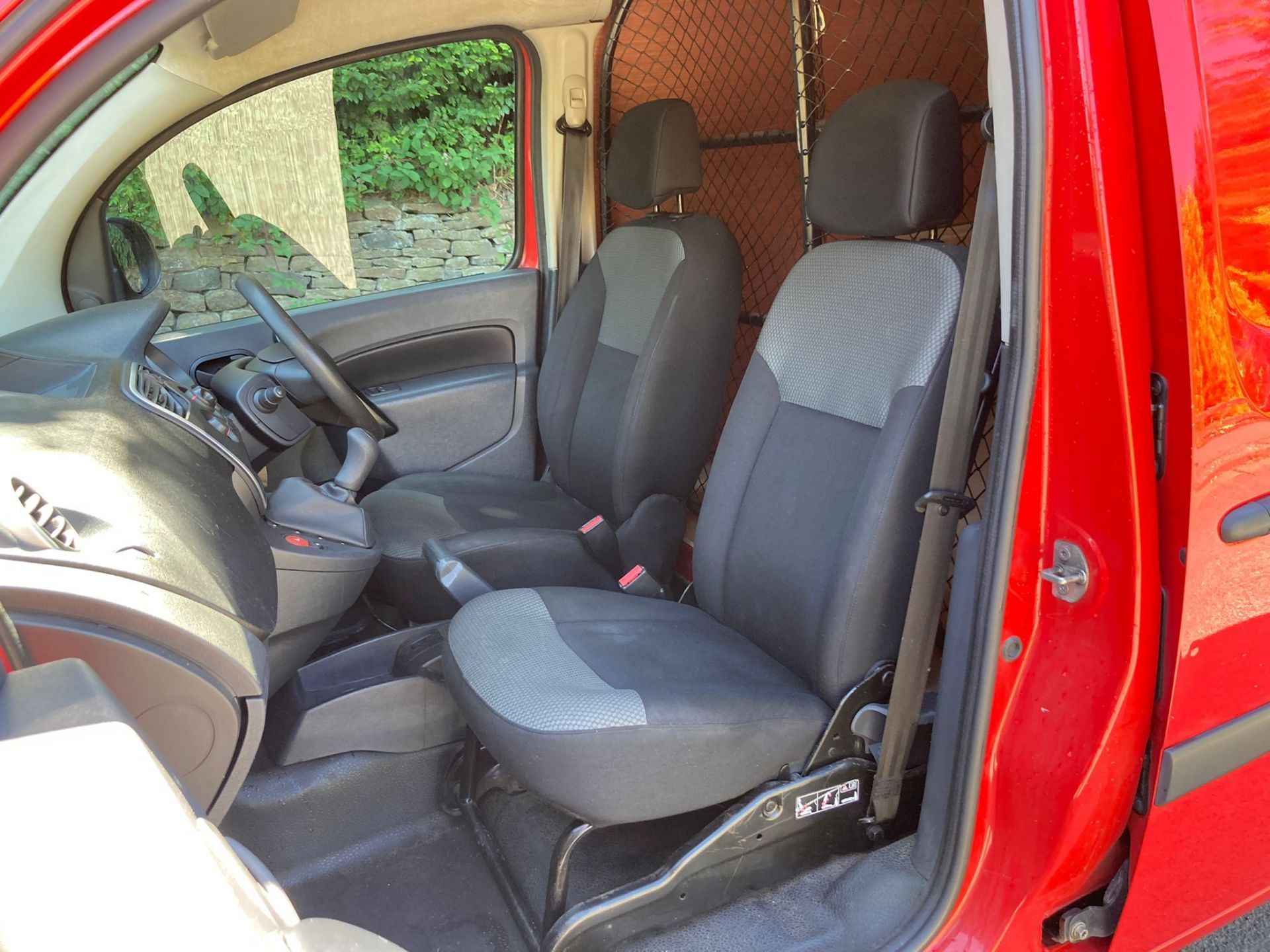 2018/18 REG RENAULT KANGOO ML19 BUSINESS ENERGY DCI RED PANEL VAN, SHOWING 1 FORMER KEEPER *NO VAT* - Image 11 of 12