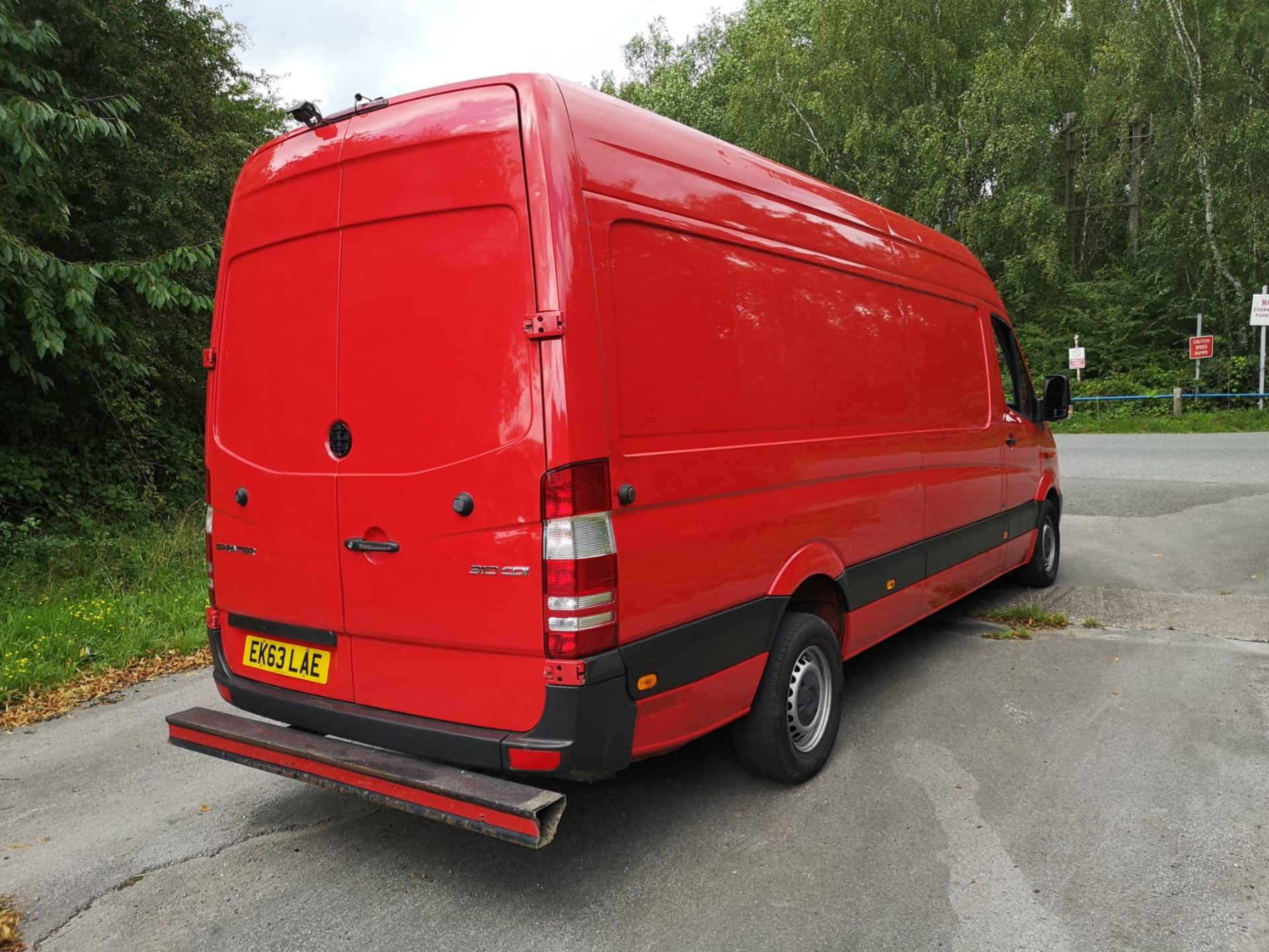 2013 MERCEDES-BENZ SPRINTER 310 CDI RED PANEL VAN *NO VAT* - Image 9 of 15