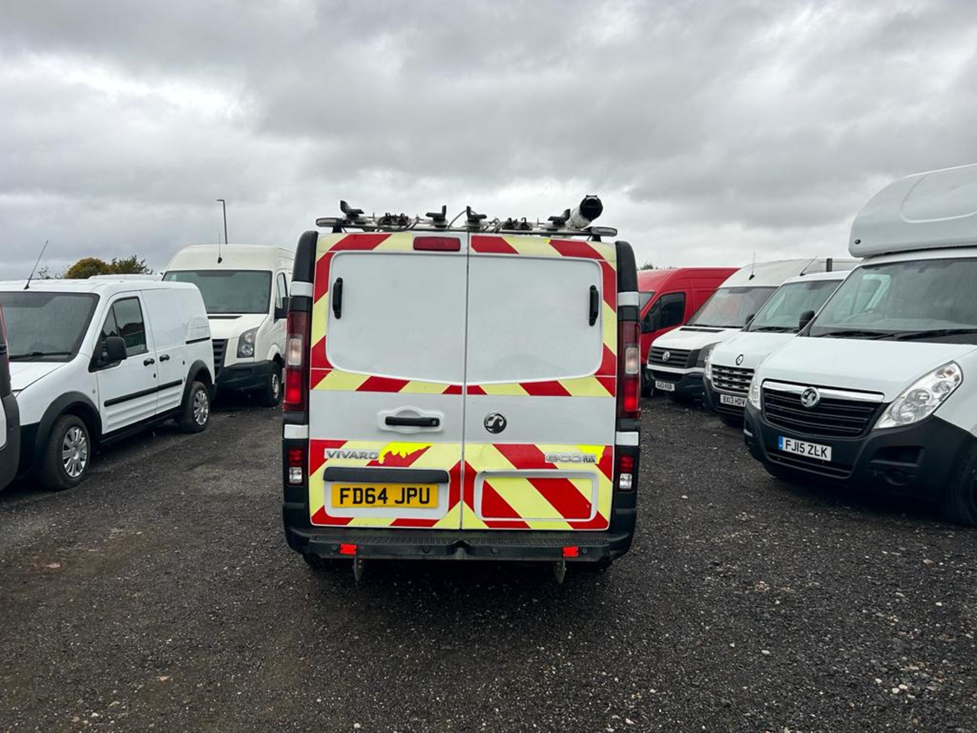 2014 VAUXHALL VIVARO 2900 CDTI ECOFLEX WHITE PANEL VAN *NO VAT* - Image 8 of 17