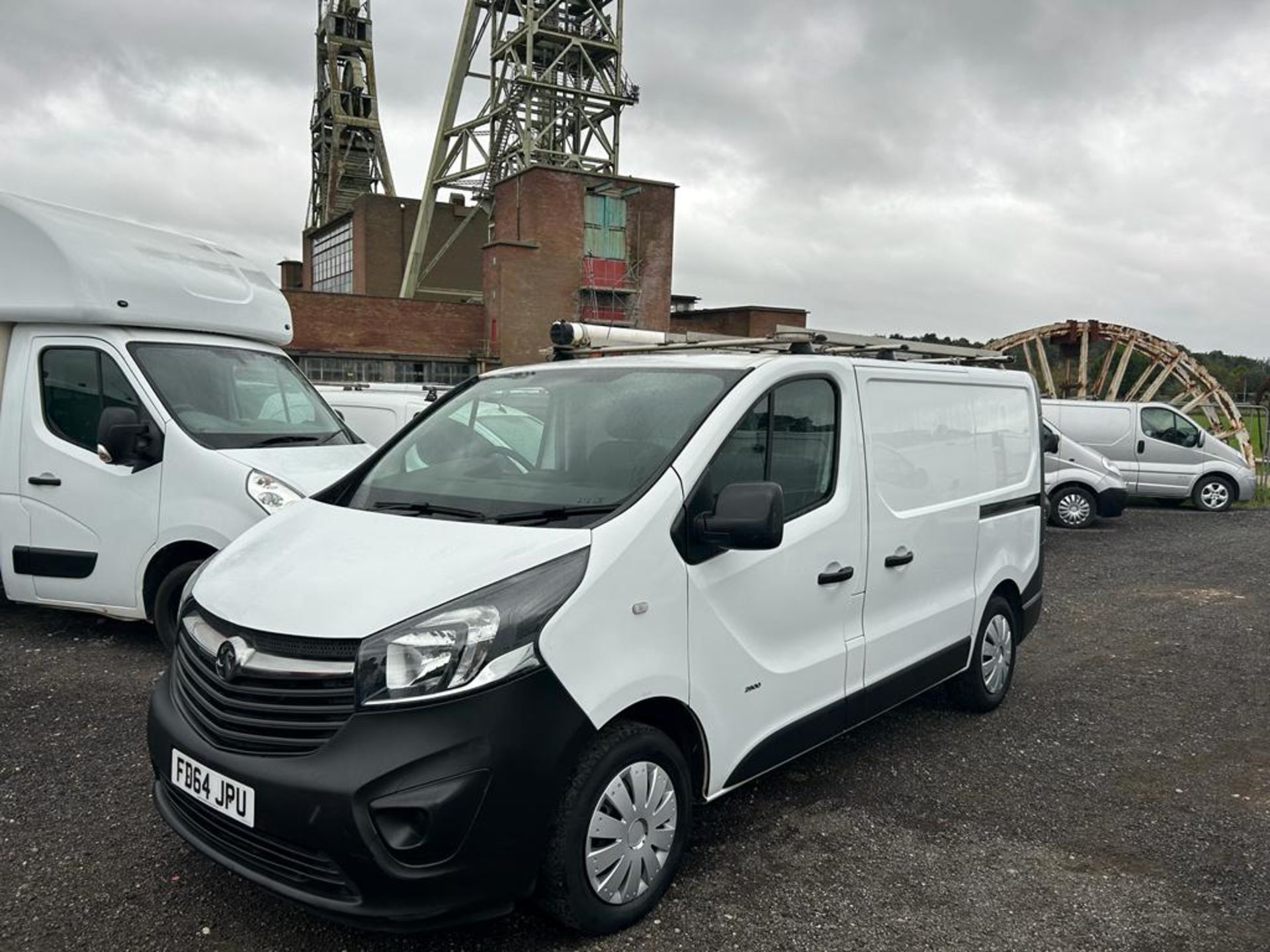 2014 VAUXHALL VIVARO 2900 CDTI ECOFLEX WHITE PANEL VAN *NO VAT* - Image 6 of 17