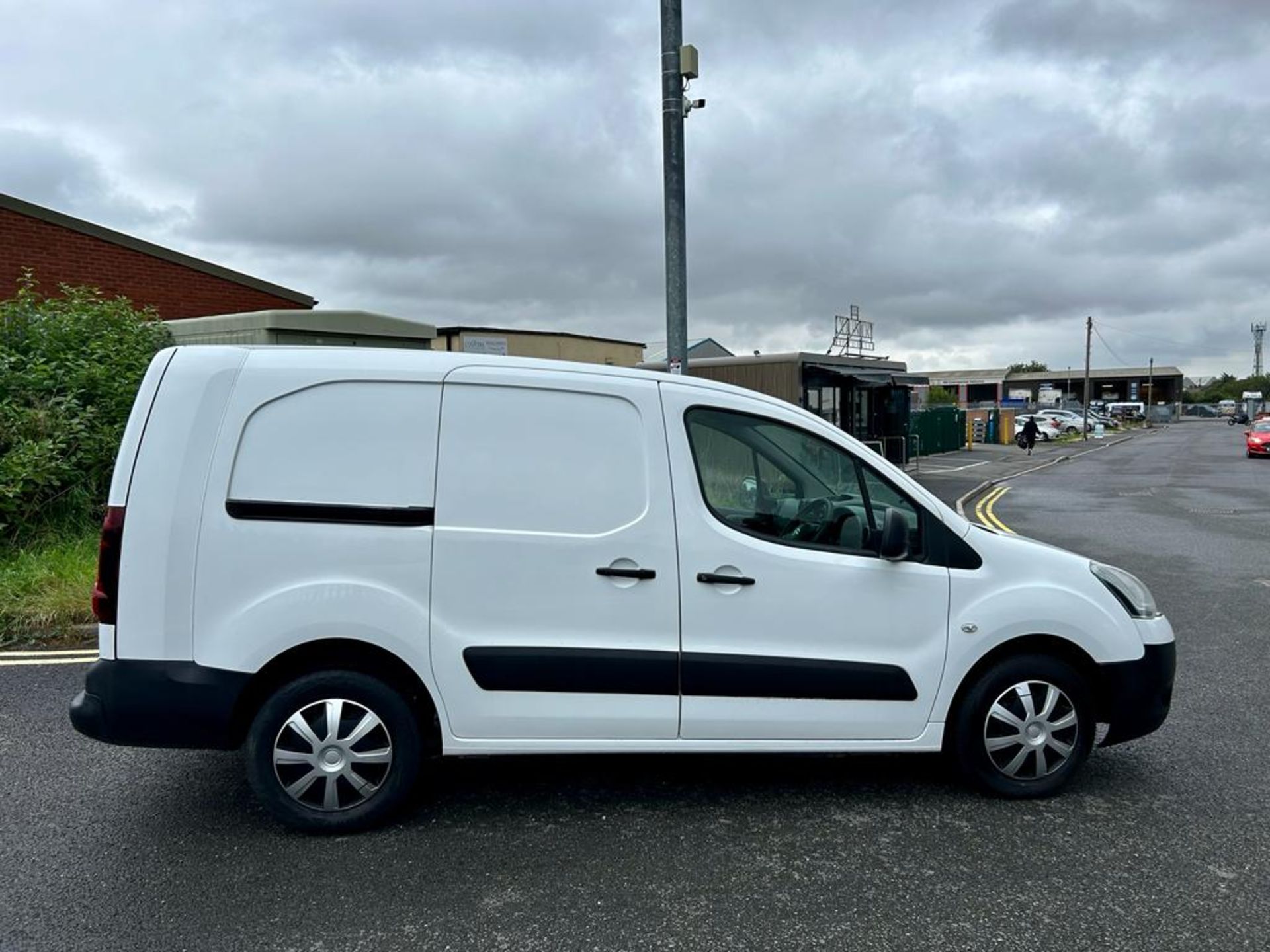 2013 CITROEN BERLINGO 750 LX HDI WHITE PANEL VAN *NO VAT* - Image 10 of 13