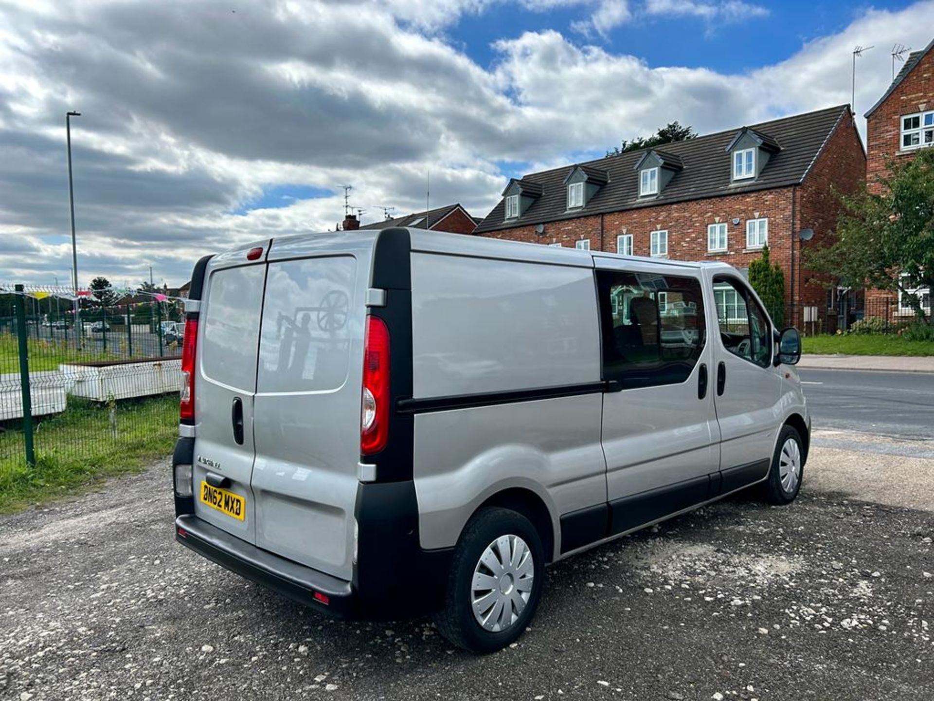 2013 VAUXHALL VIVARO 2900 COMBI CDTI LWB SILVER VAN DERIVED CAR *NO VAT* - Image 6 of 11