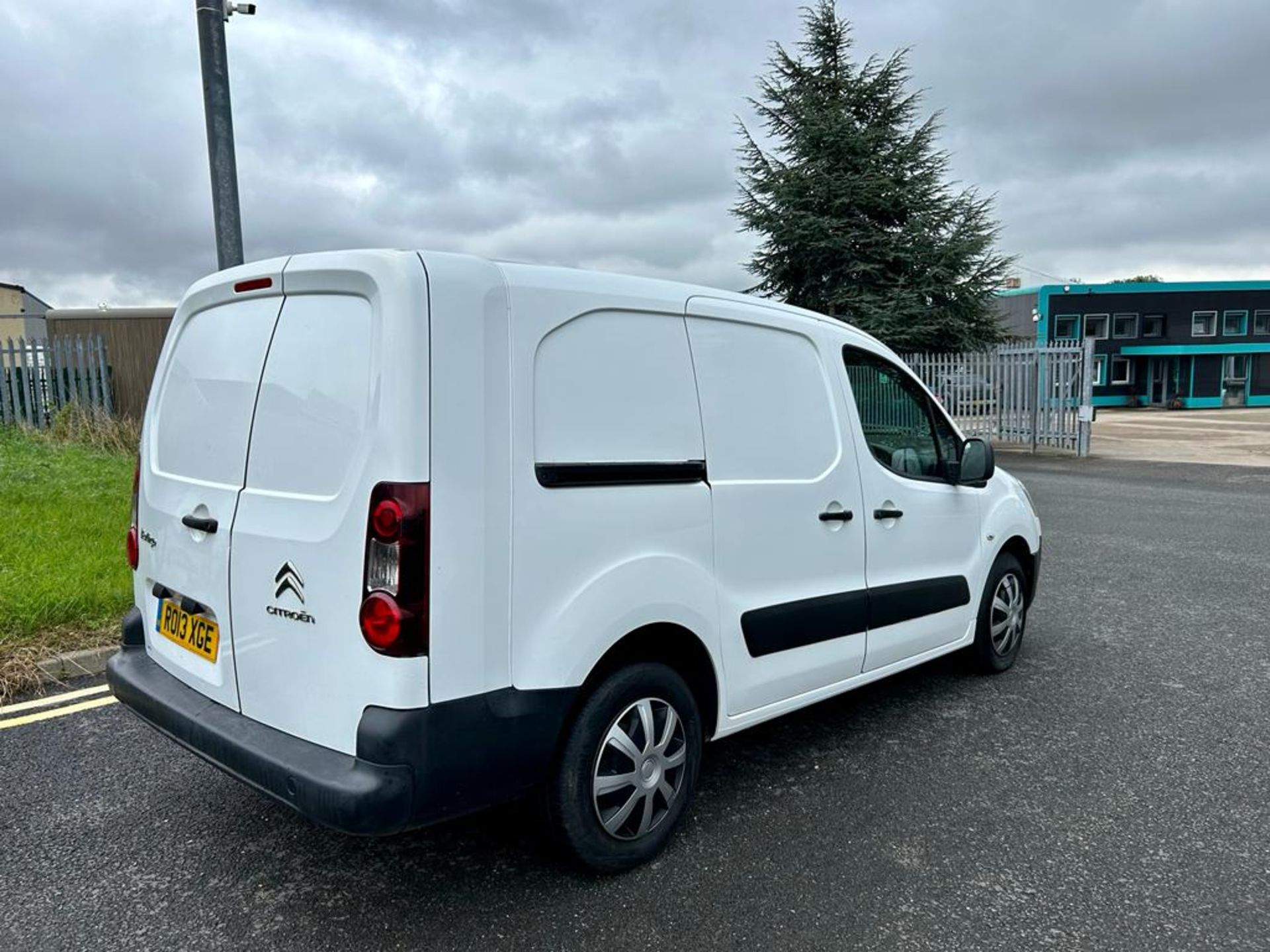 2013 CITROEN BERLINGO 750 LX HDI WHITE PANEL VAN *NO VAT* - Image 7 of 13